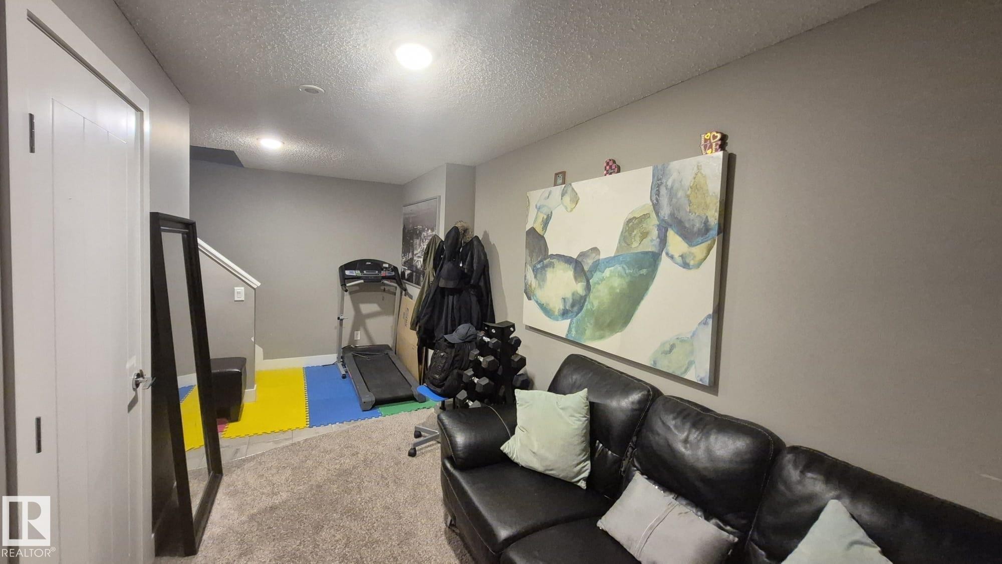 #9 804 Welsh Dr Sw, Edmonton, AB - Indoor Photo Showing Gym Room