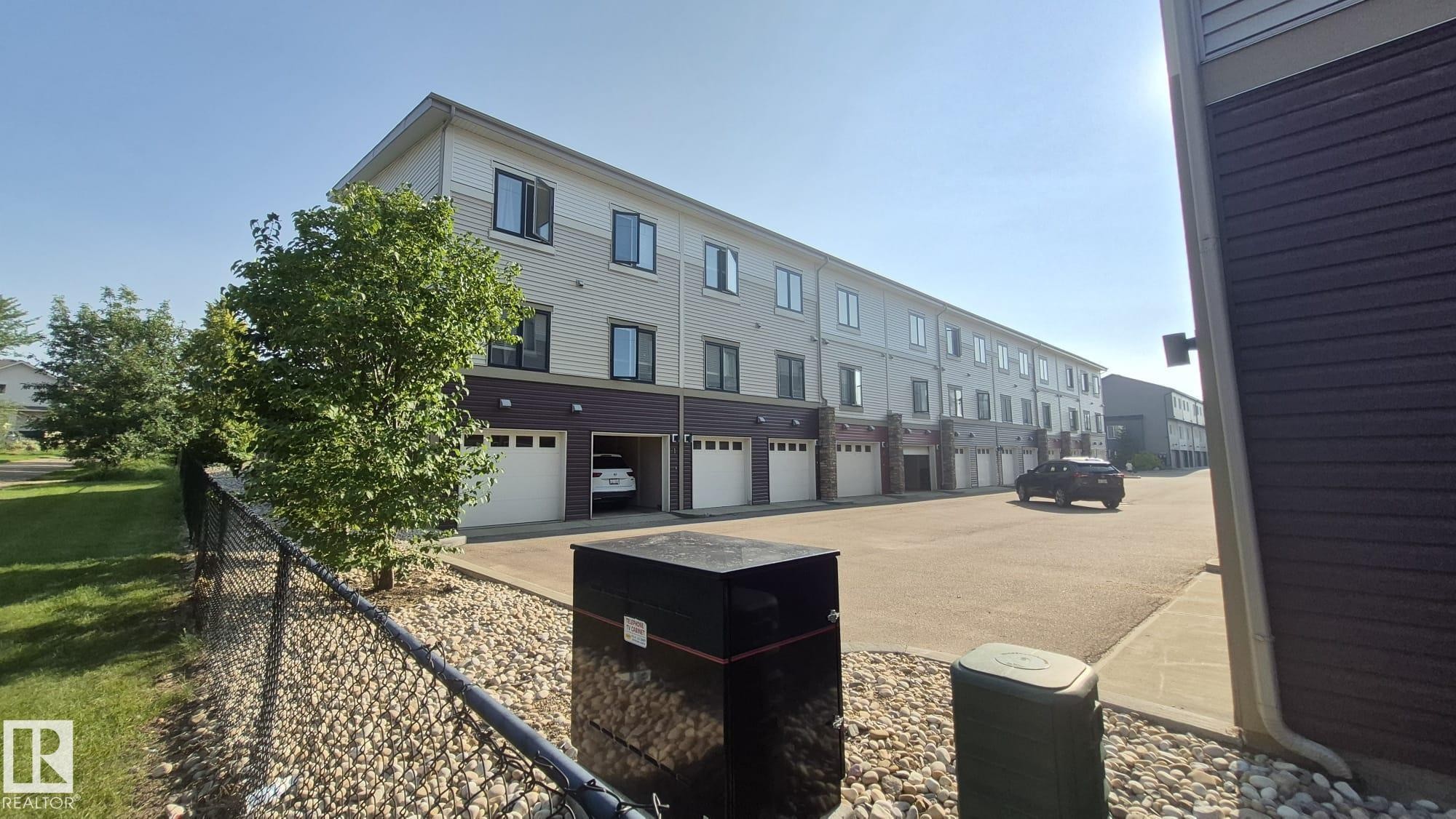 #9 804 Welsh Dr Sw, Edmonton, AB - Outdoor