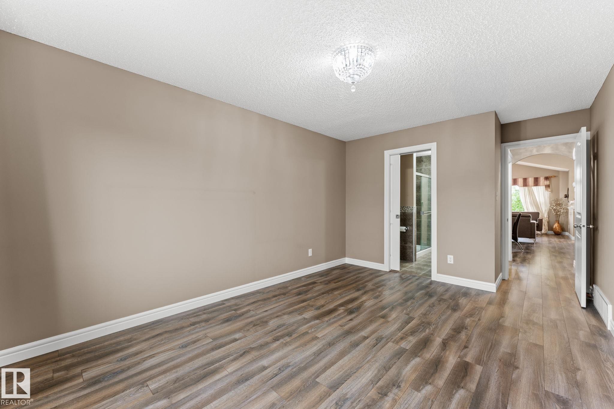 17027 121 Street Nw, Edmonton, AB - Indoor Photo Showing Other Room