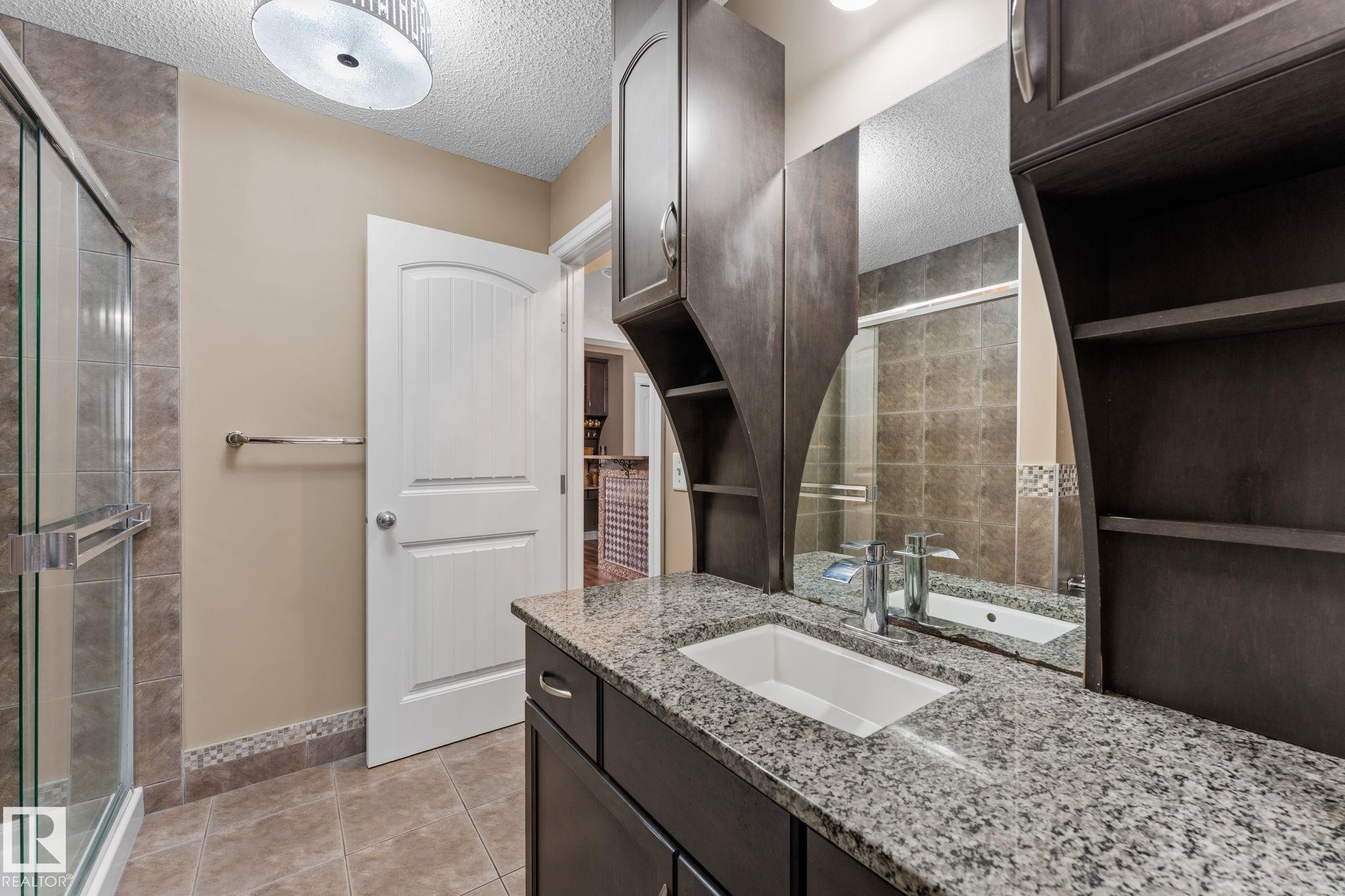 17027 121 Street Nw, Edmonton, AB - Indoor Photo Showing Bathroom