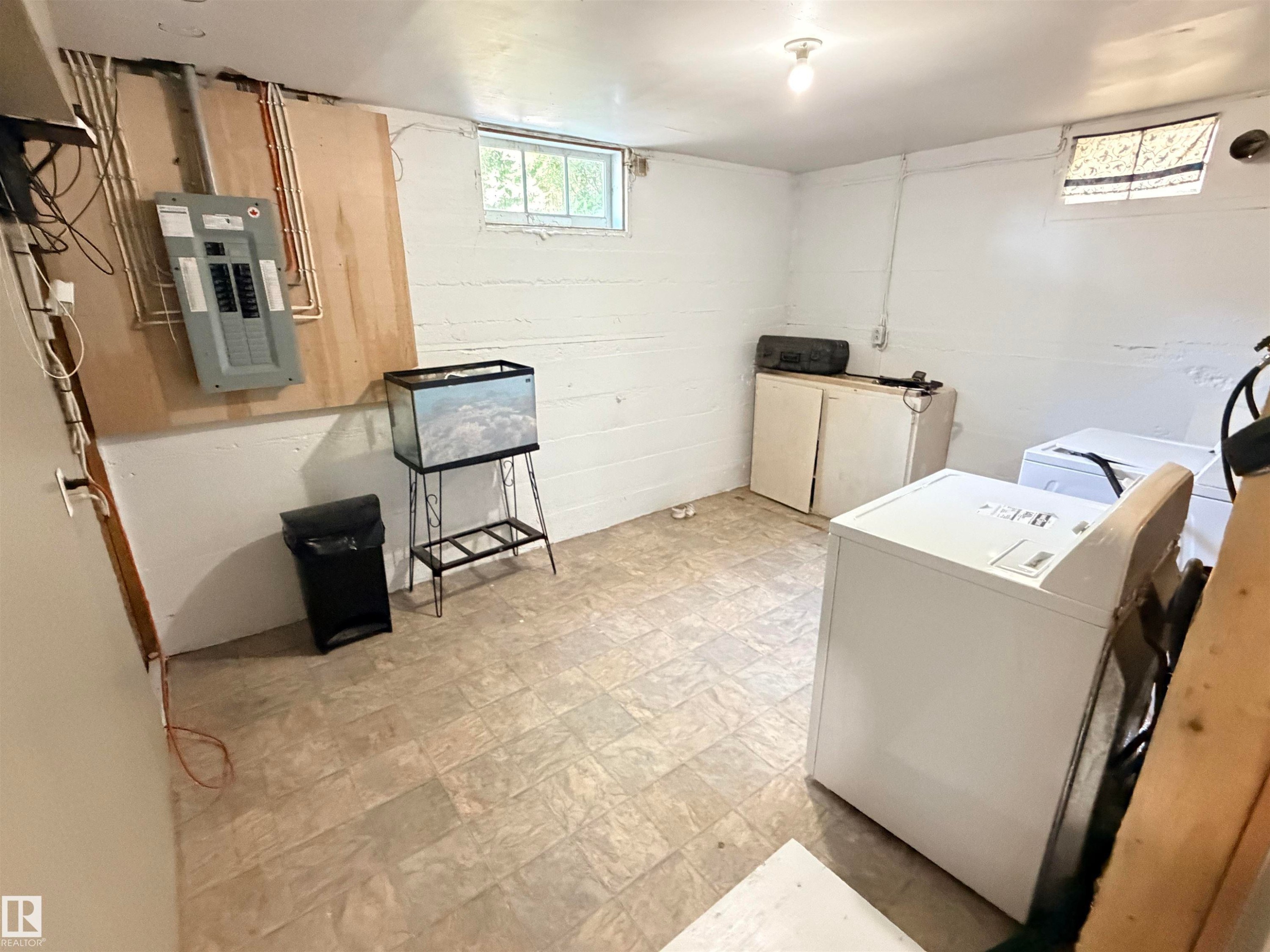 Additional content - 10416 100 Avenue, Westlock, AB - Indoor Photo Showing Laundry Room