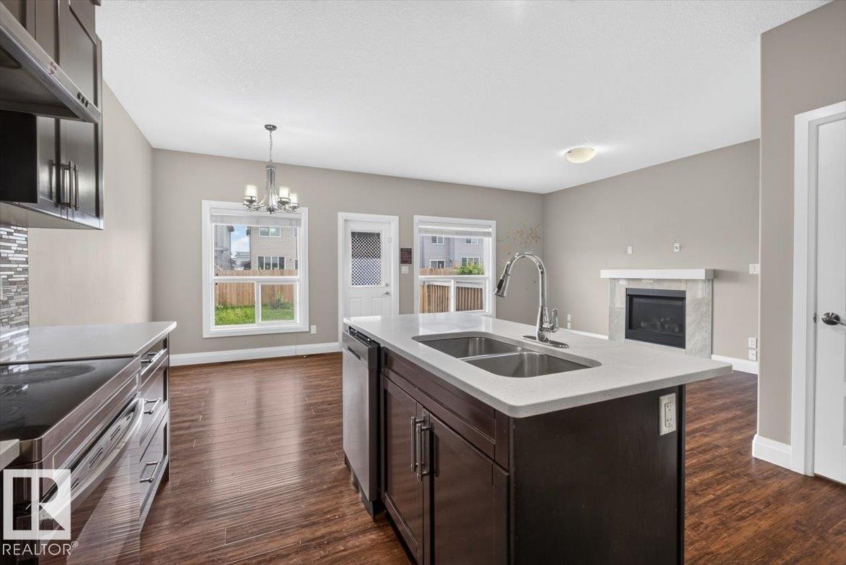 2005 15 Avenue Nw, Edmonton, AB - Indoor Photo Showing Kitchen With Double Sink