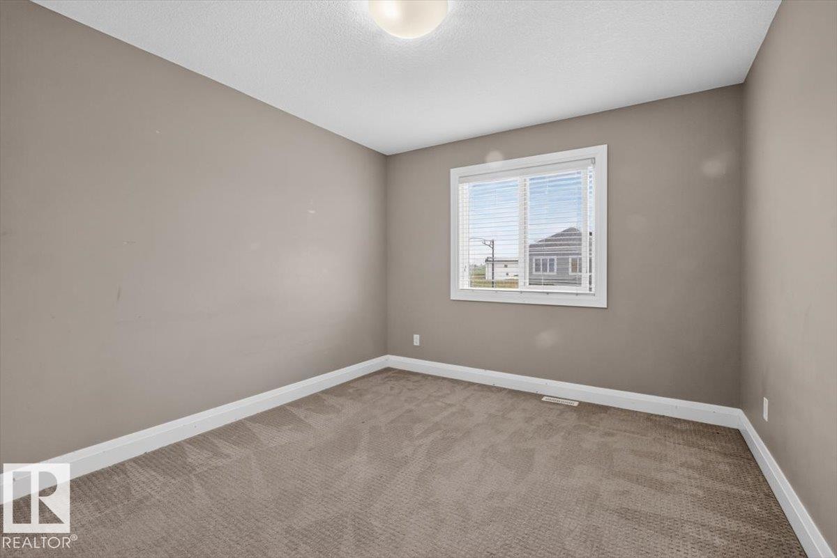 2005 15 Avenue Nw, Edmonton, AB - Indoor Photo Showing Other Room