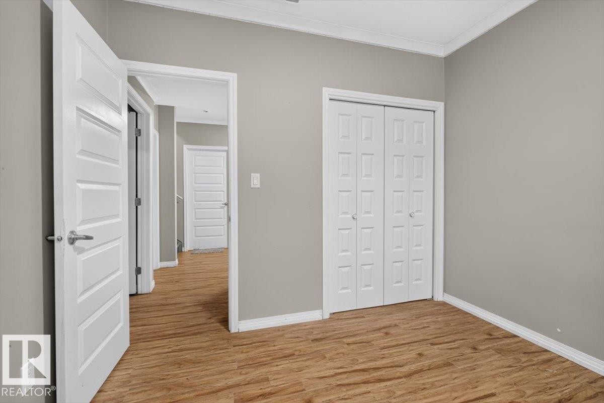 2005 15 Avenue Nw, Edmonton, AB - Indoor Photo Showing Other Room
