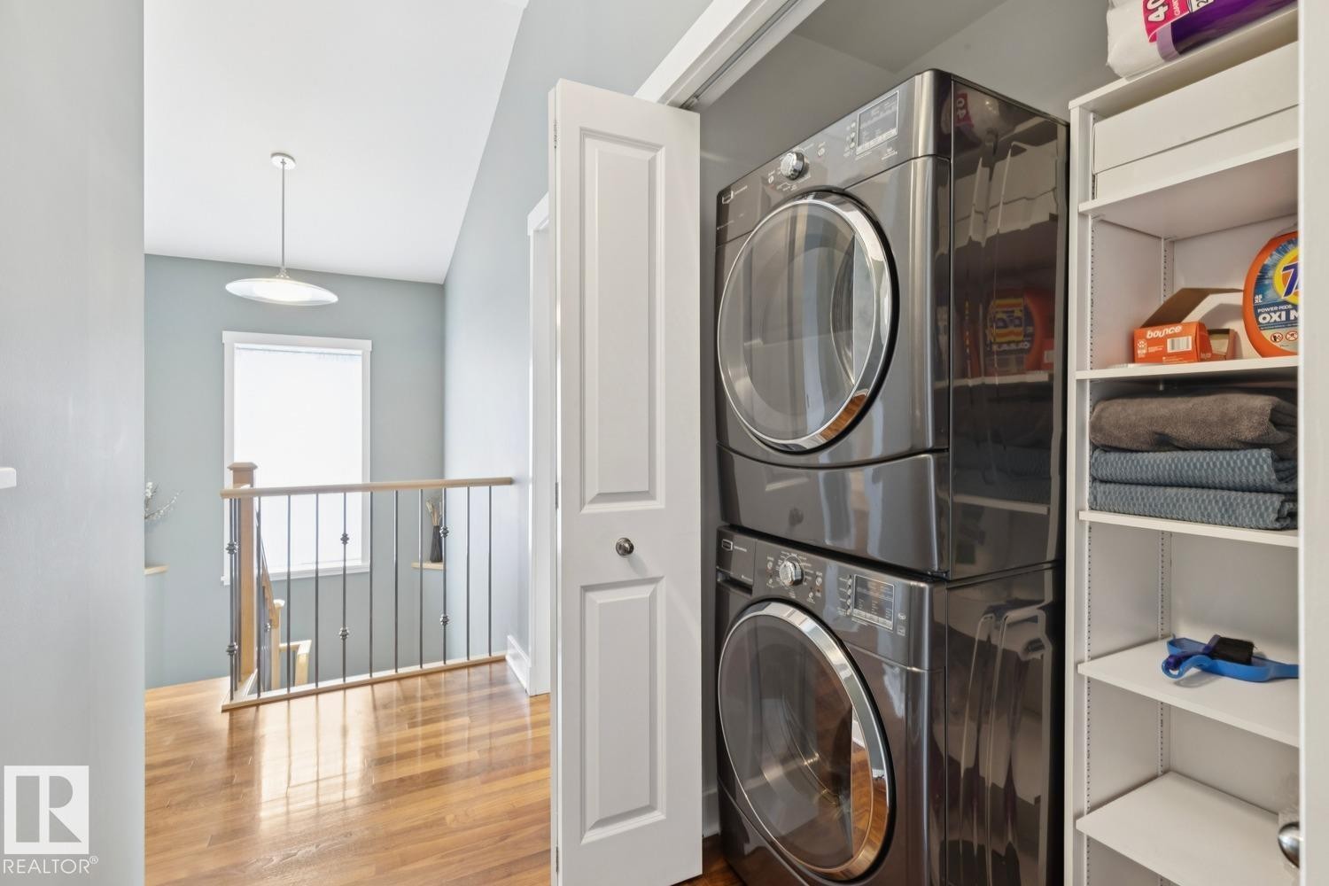 11030 122 Street Nw, Edmonton, AB - Indoor Photo Showing Laundry Room