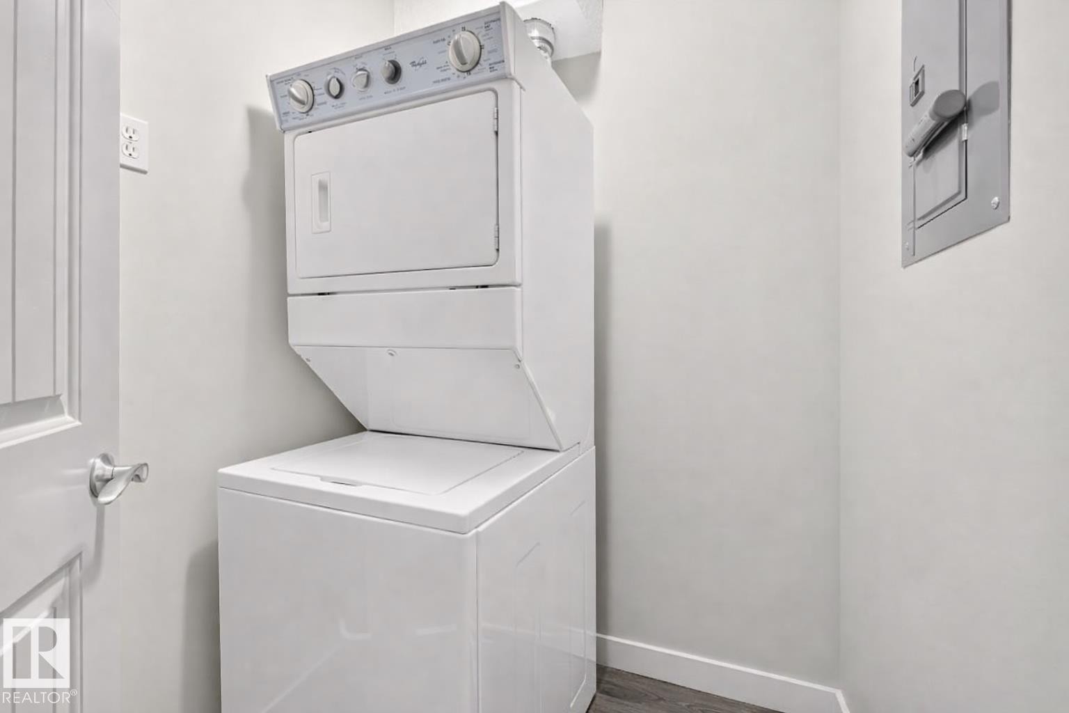 #101 4415 48 St, Leduc, AB - Indoor Photo Showing Laundry Room