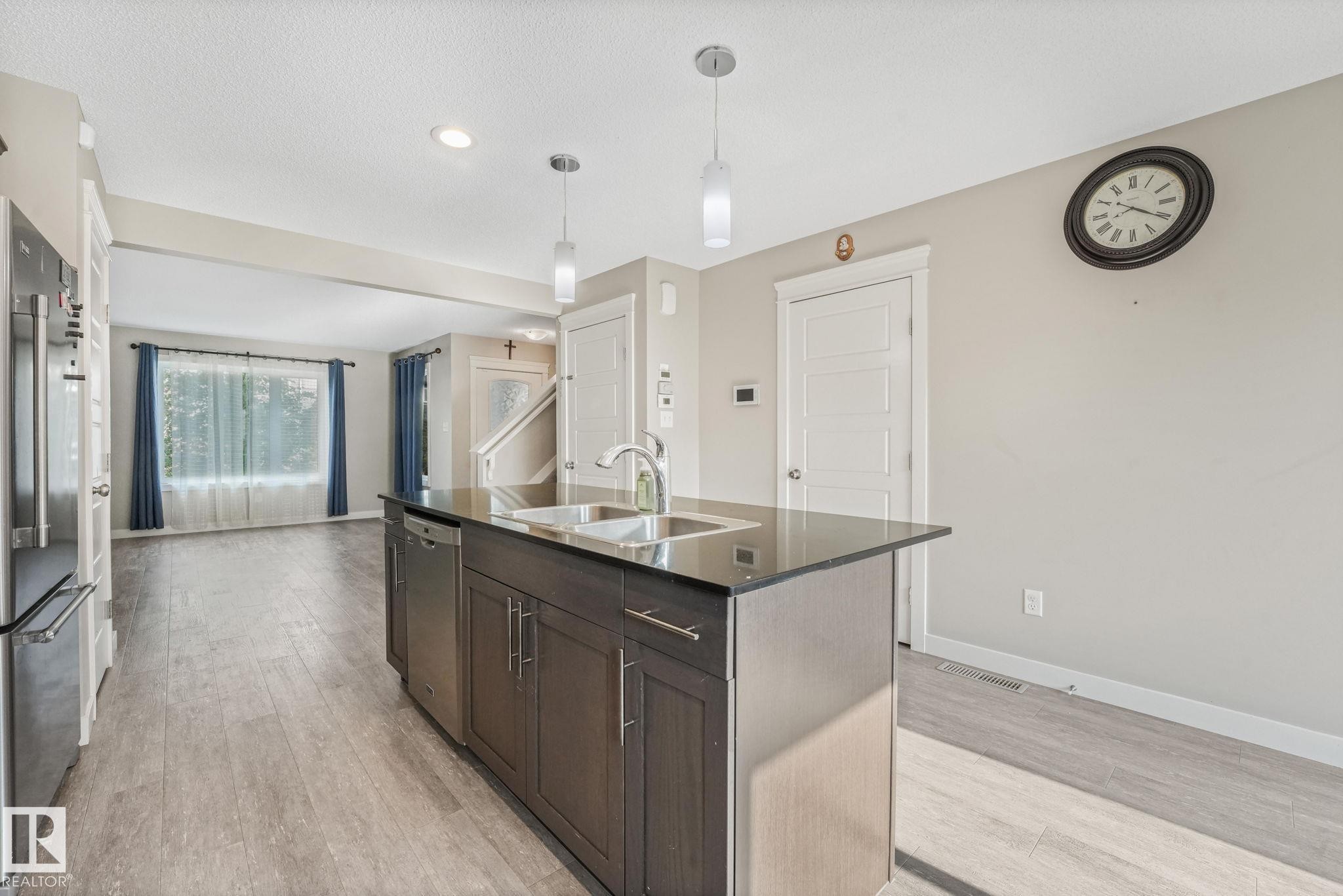 1251 163 Street Sw, Edmonton, AB - Indoor Photo Showing Kitchen With Double Sink With Upgraded Kitchen