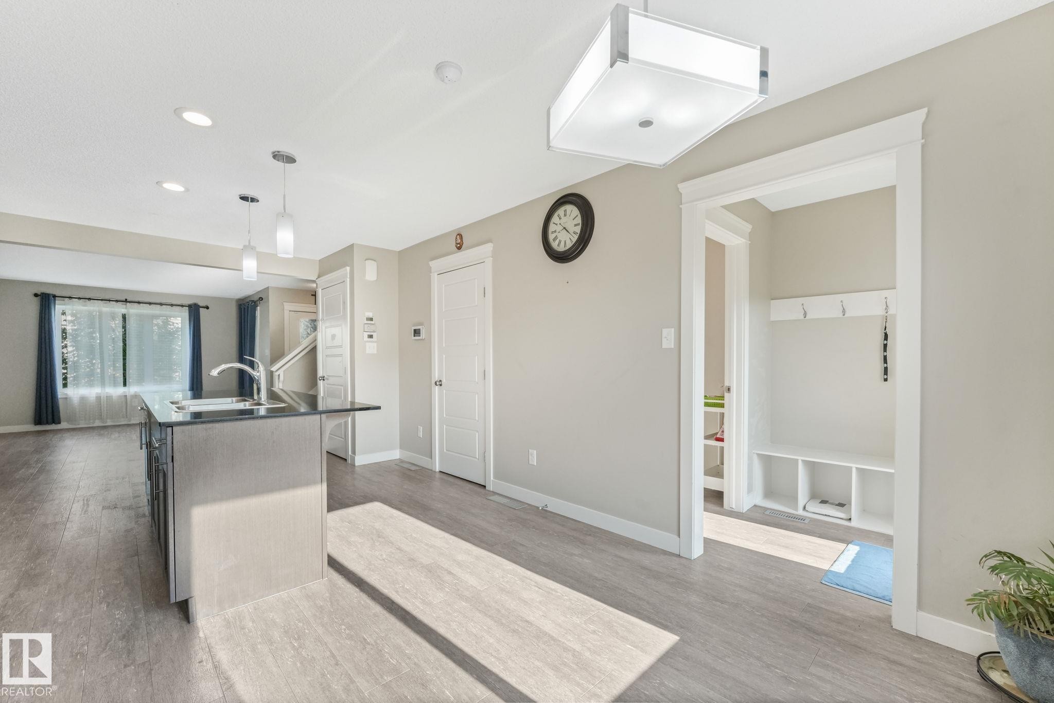 1251 163 Street Sw, Edmonton, AB - Indoor Photo Showing Other Room