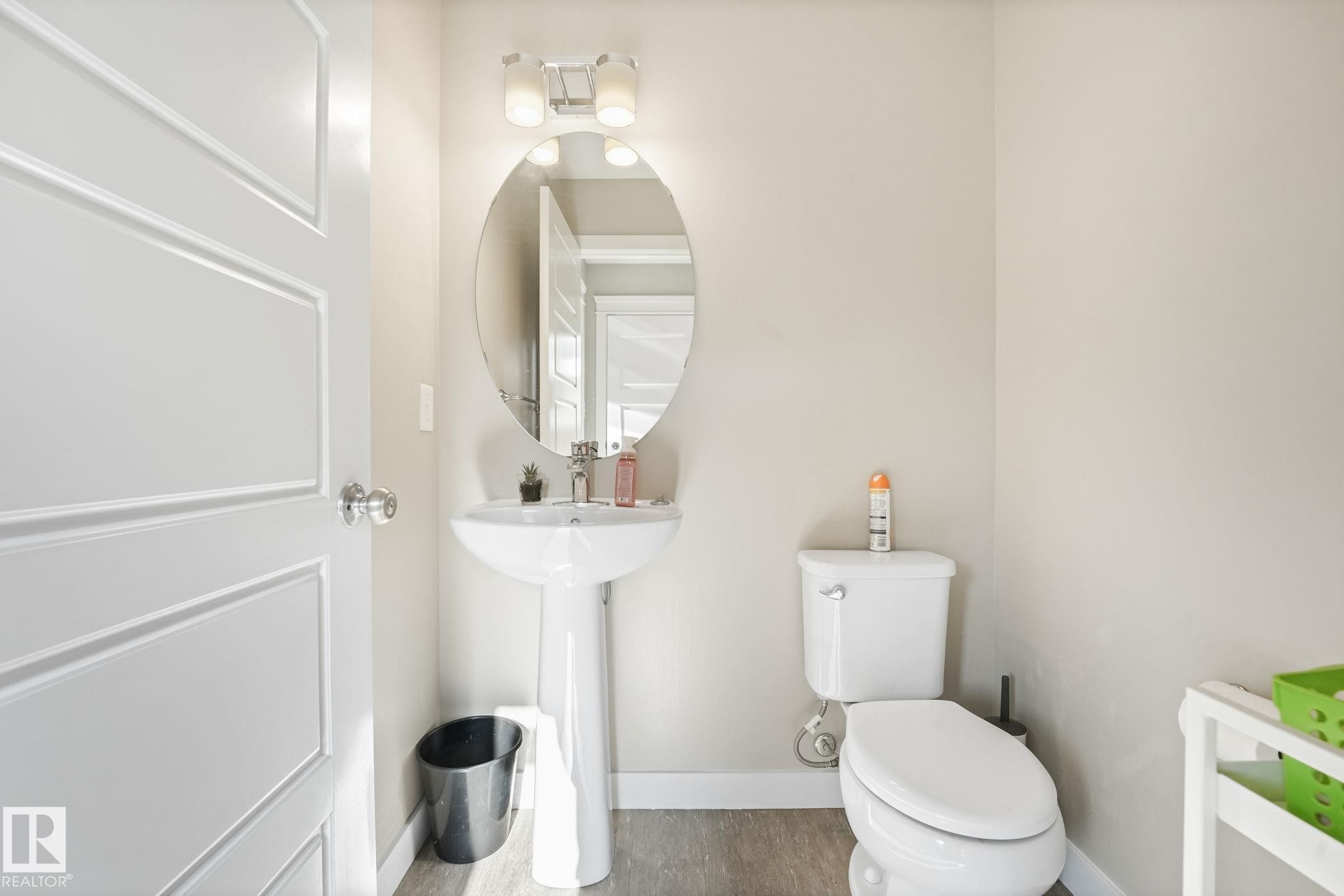 1251 163 Street Sw, Edmonton, AB - Indoor Photo Showing Bathroom
