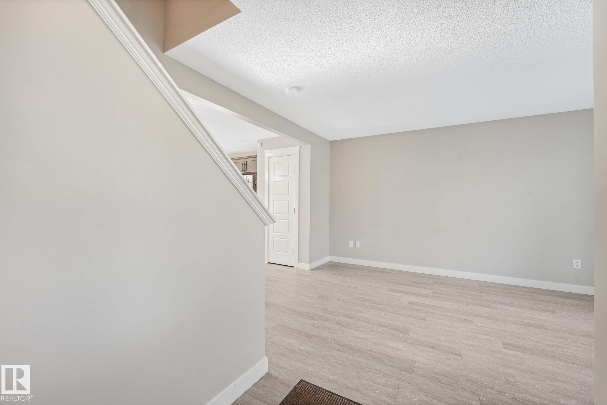 1251 163 Street Sw, Edmonton, AB - Indoor Photo Showing Other Room