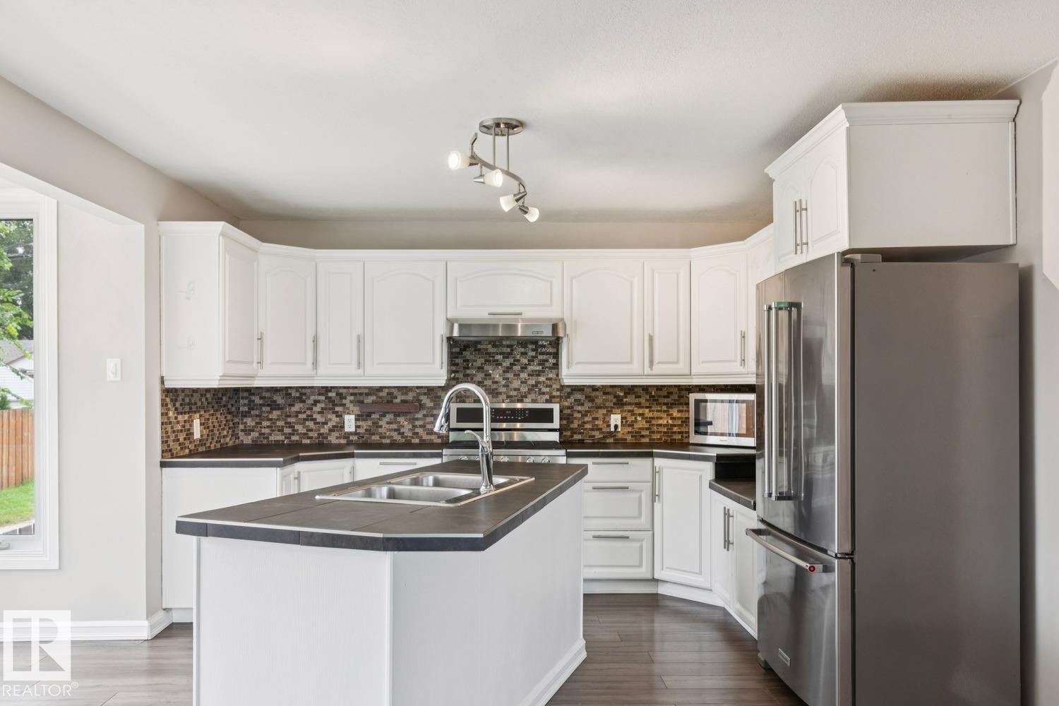 10151 71 Street Nw, Edmonton, AB