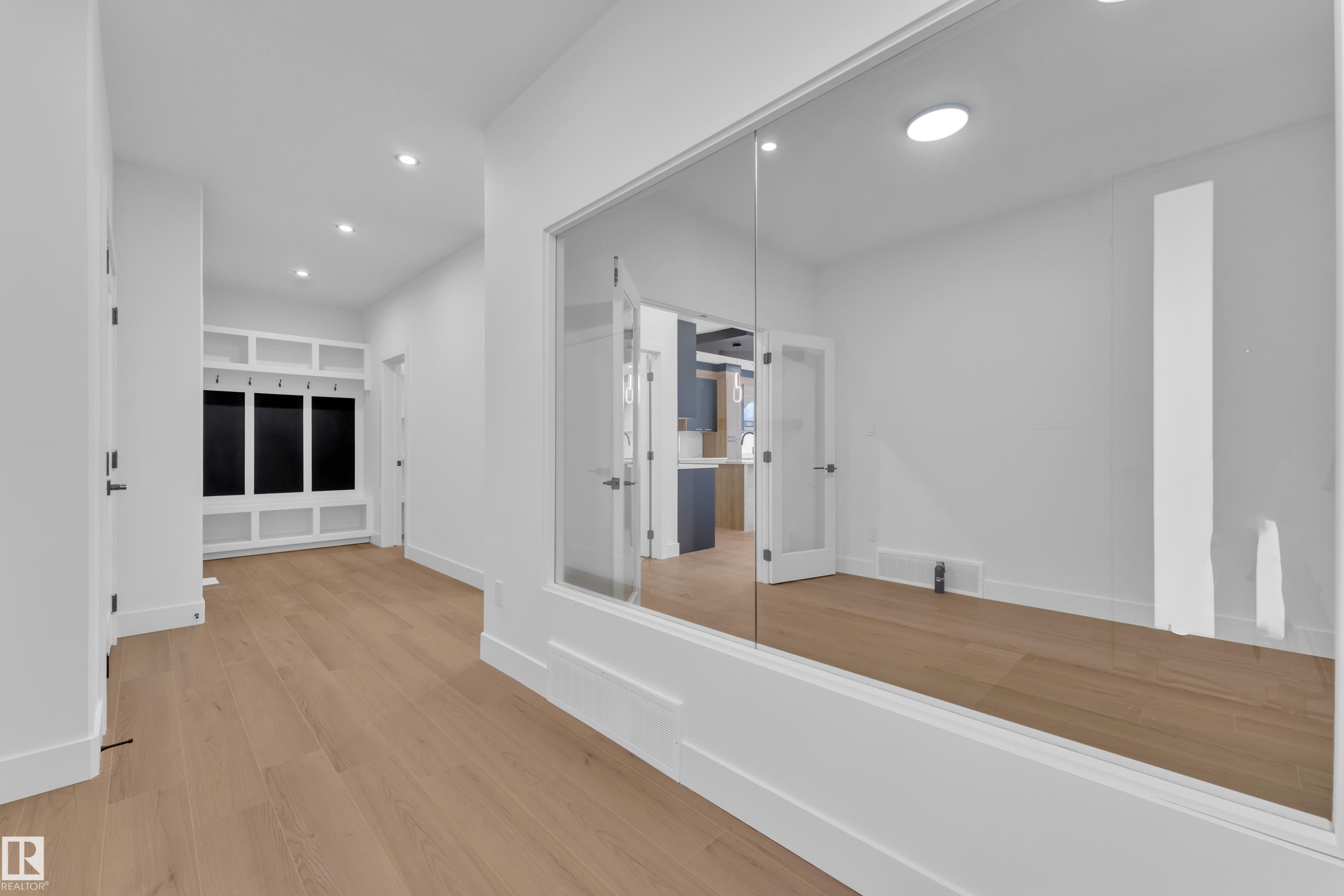 741 Astoria Way, Devon, AB - Indoor Photo Showing Other Room