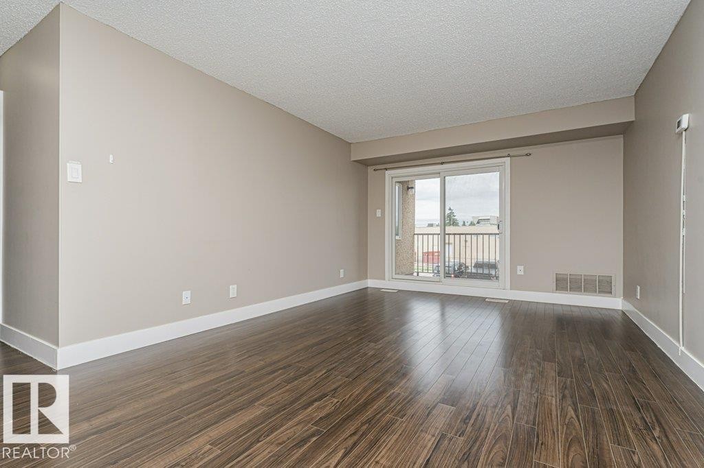 #209 14004 26 St Nw, Edmonton, AB - Indoor Photo Showing Other Room