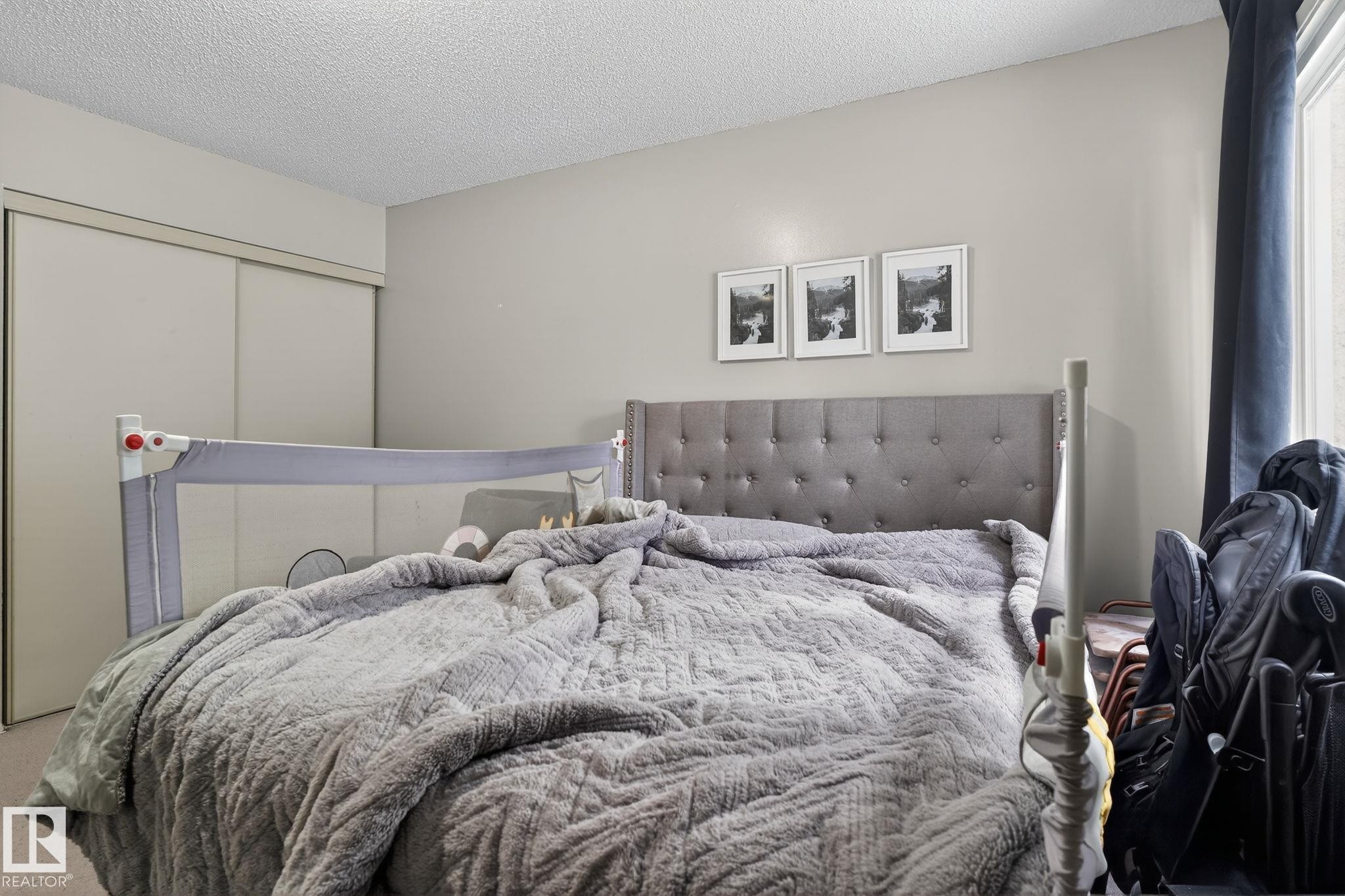 #120 5730 Riverbend Rd Nw, Edmonton, AB - Indoor Photo Showing Bedroom