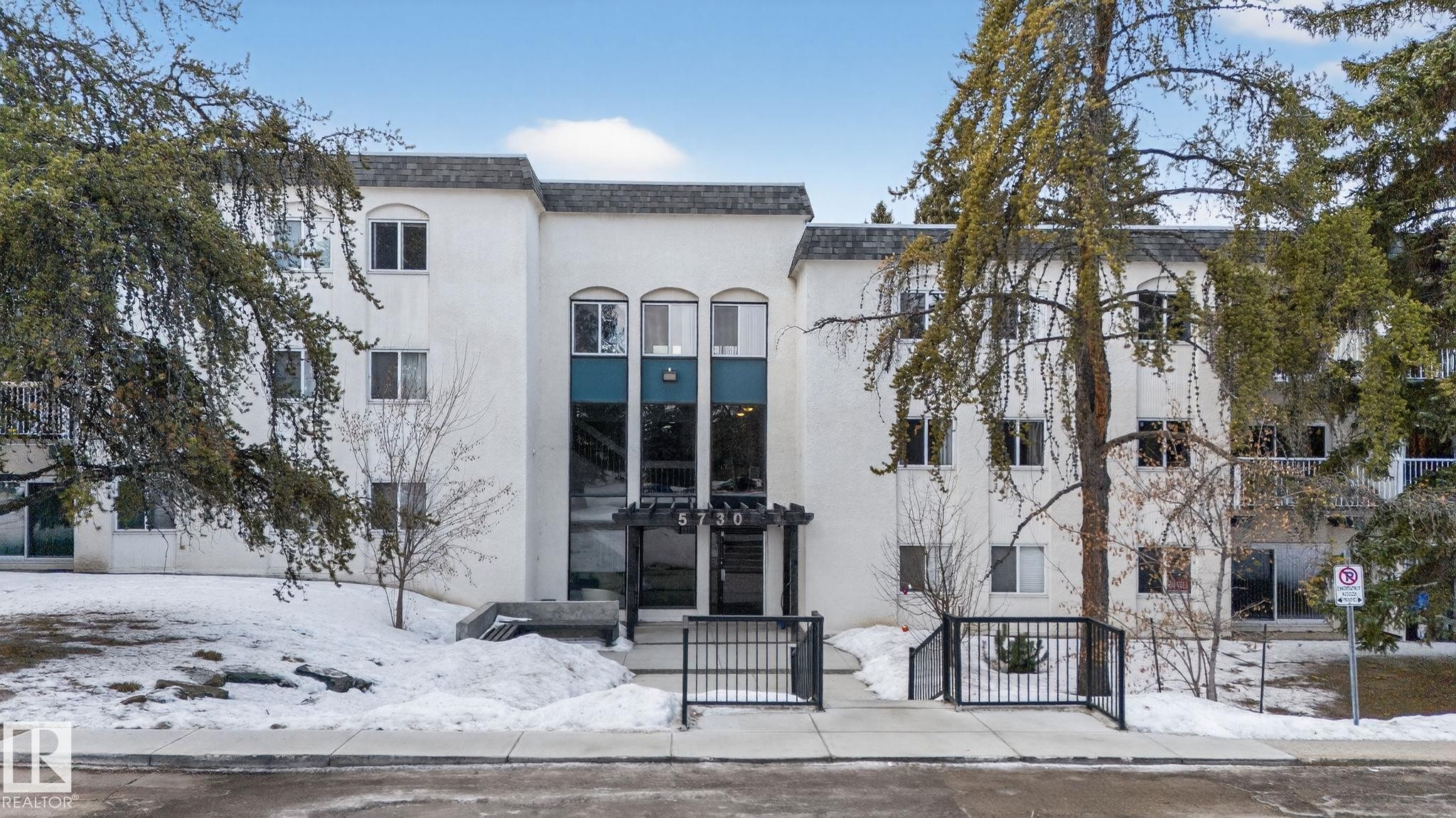 #120 5730 Riverbend Rd Nw, Edmonton, AB - Outdoor