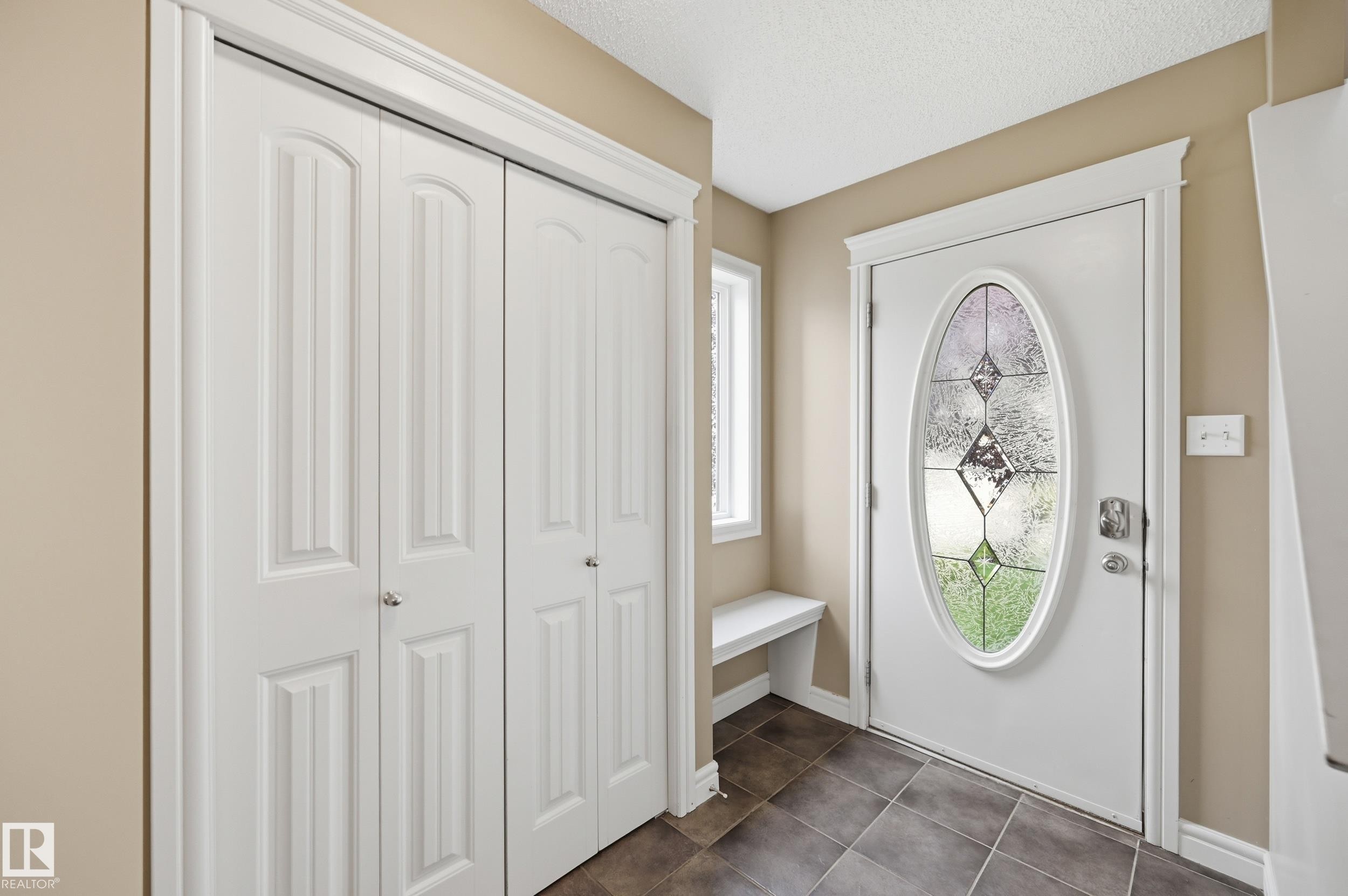 11543 11 Avenue Sw, Edmonton, AB - Indoor Photo Showing Other Room