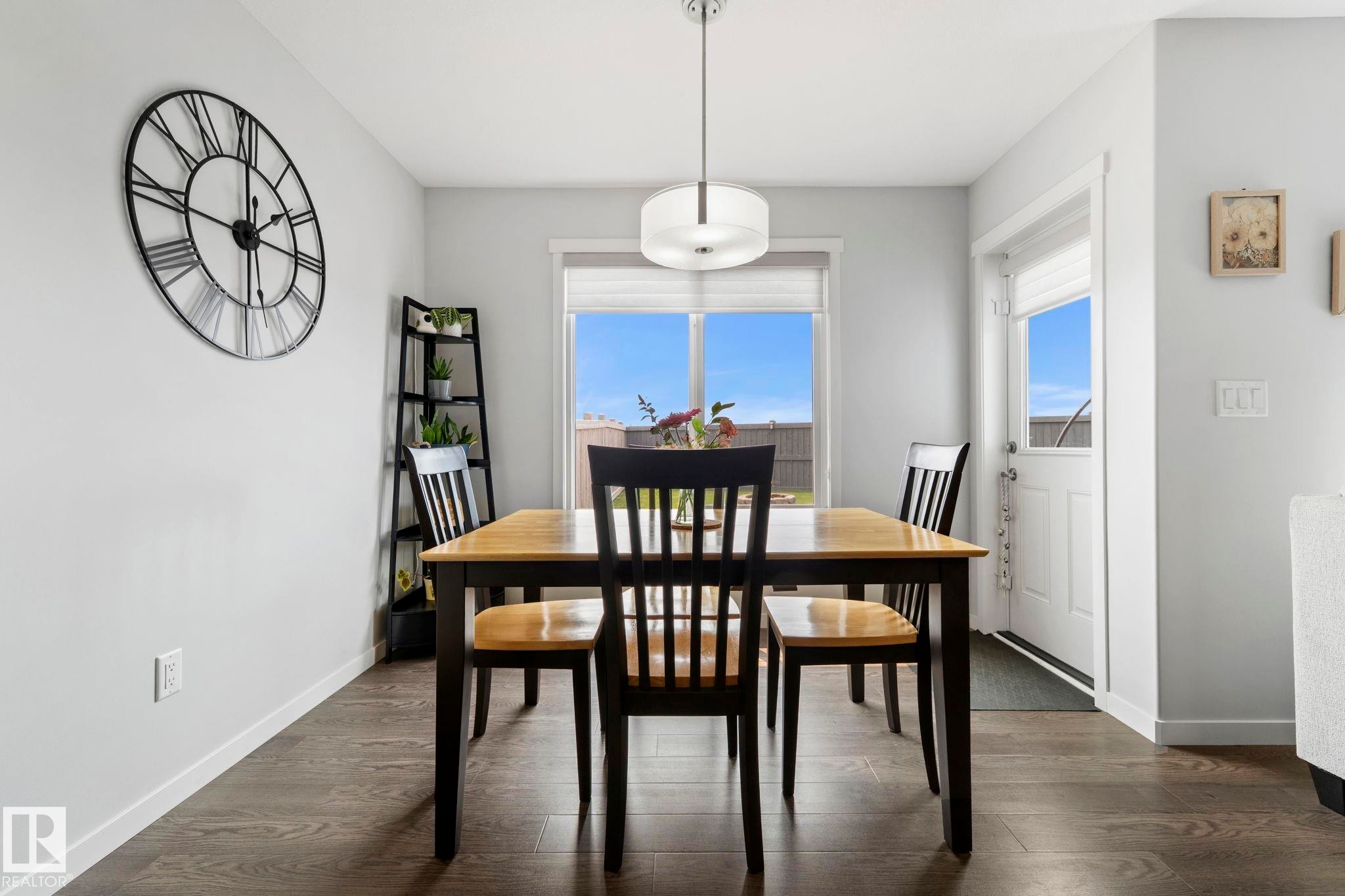 17308 49 Street Nw, Edmonton, AB - Indoor Photo Showing Dining Room