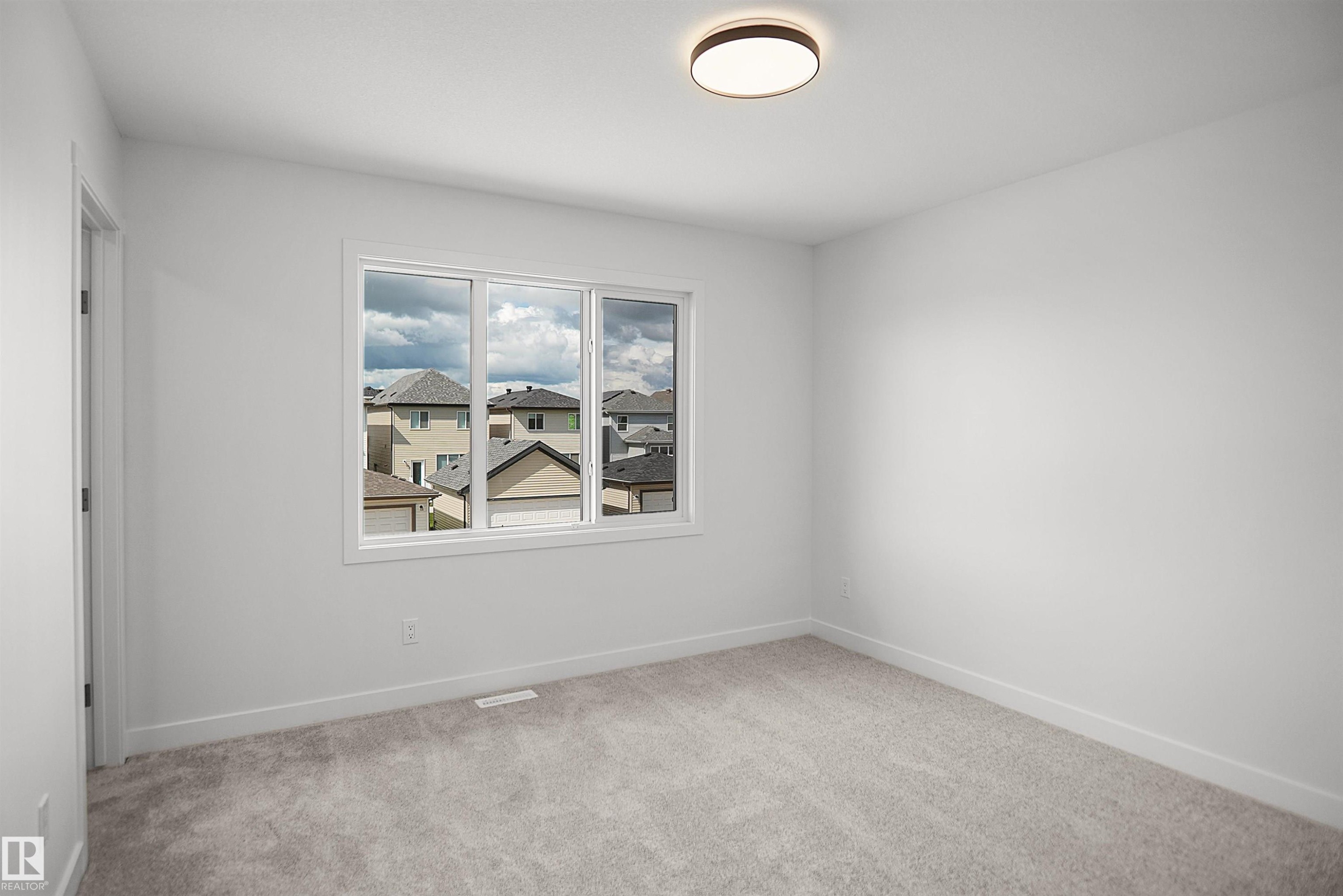 548 Ashgrove Circle, Leduc, AB - Indoor Photo Showing Other Room