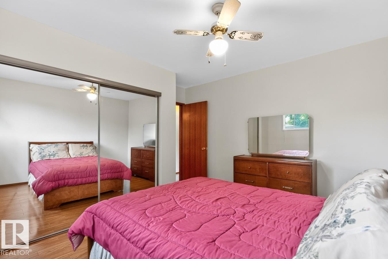 13336 106 Street Nw, Edmonton, AB - Indoor Photo Showing Bedroom