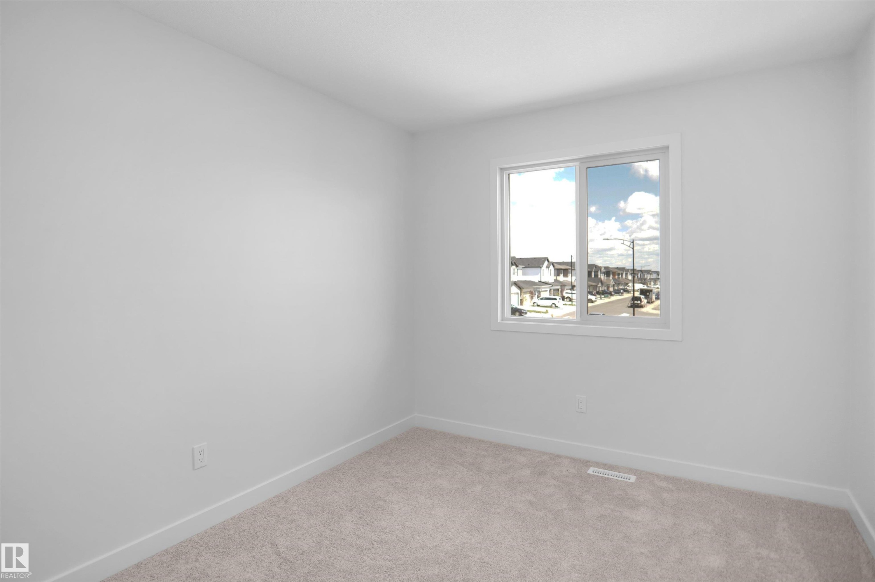 546 Ashgrove Circle, Leduc, AB - Indoor Photo Showing Other Room