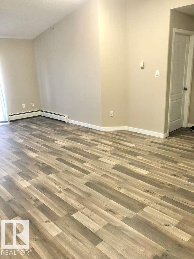 #405 151 Edwards Dr Sw, Edmonton, AB - Indoor Photo Showing Other Room
