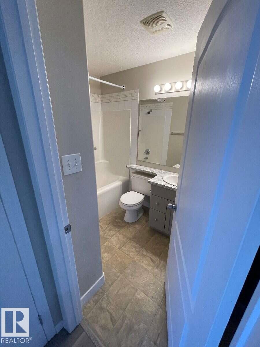 #405 151 Edwards Dr Sw, Edmonton, AB - Indoor Photo Showing Bathroom