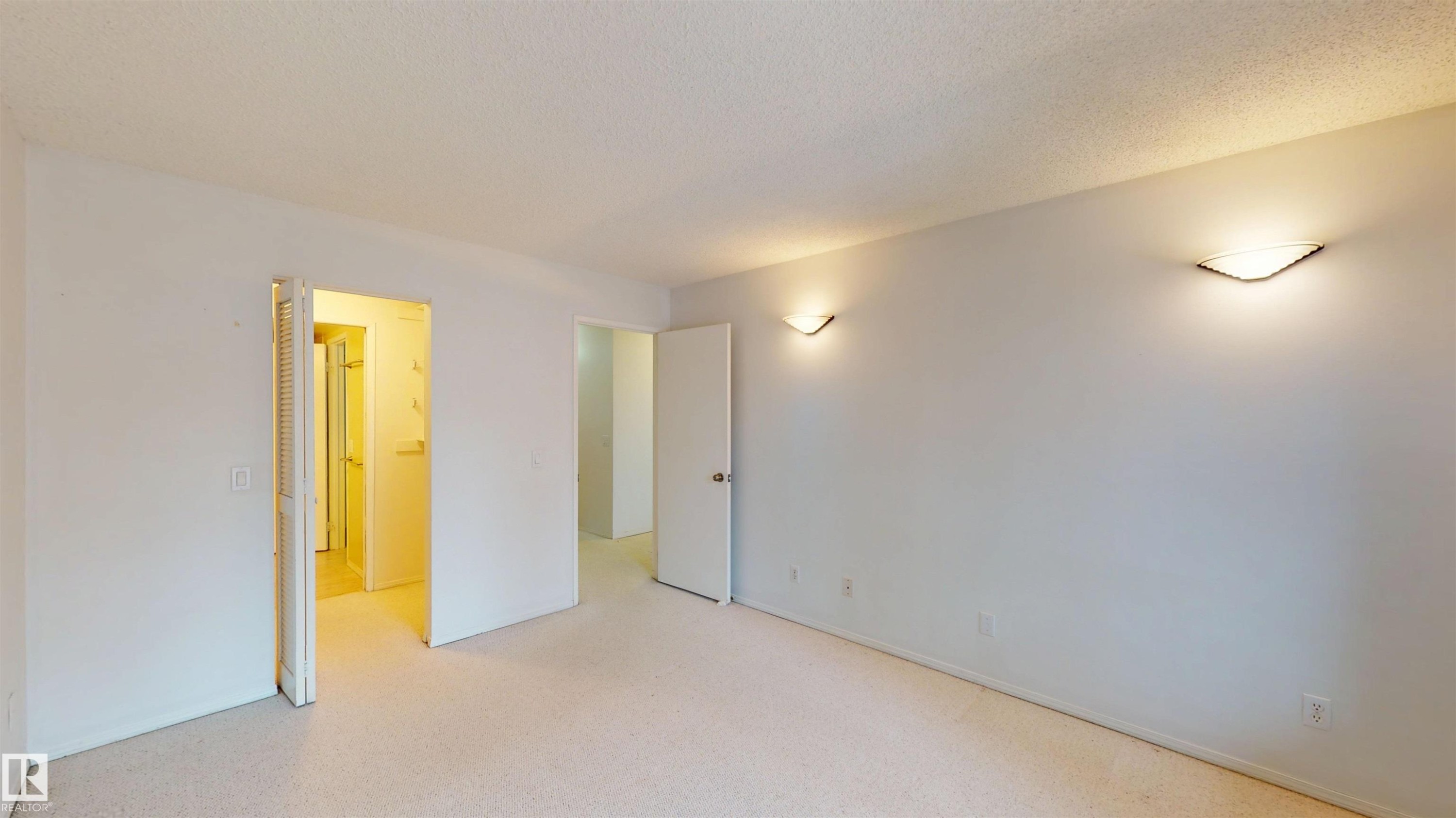 #109 11115 80 Av Nw, Edmonton, AB - Indoor Photo Showing Other Room