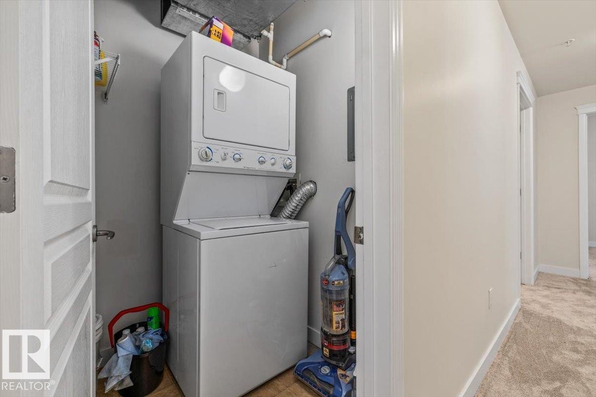 #118 10333 112 St Nw, Edmonton, AB - Indoor Photo Showing Laundry Room