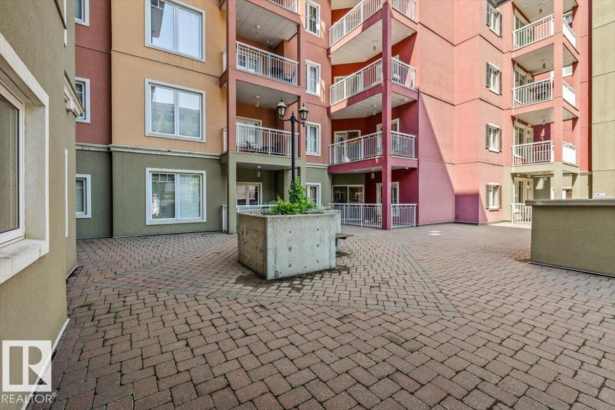 #118 10333 112 St Nw, Edmonton, AB - Outdoor