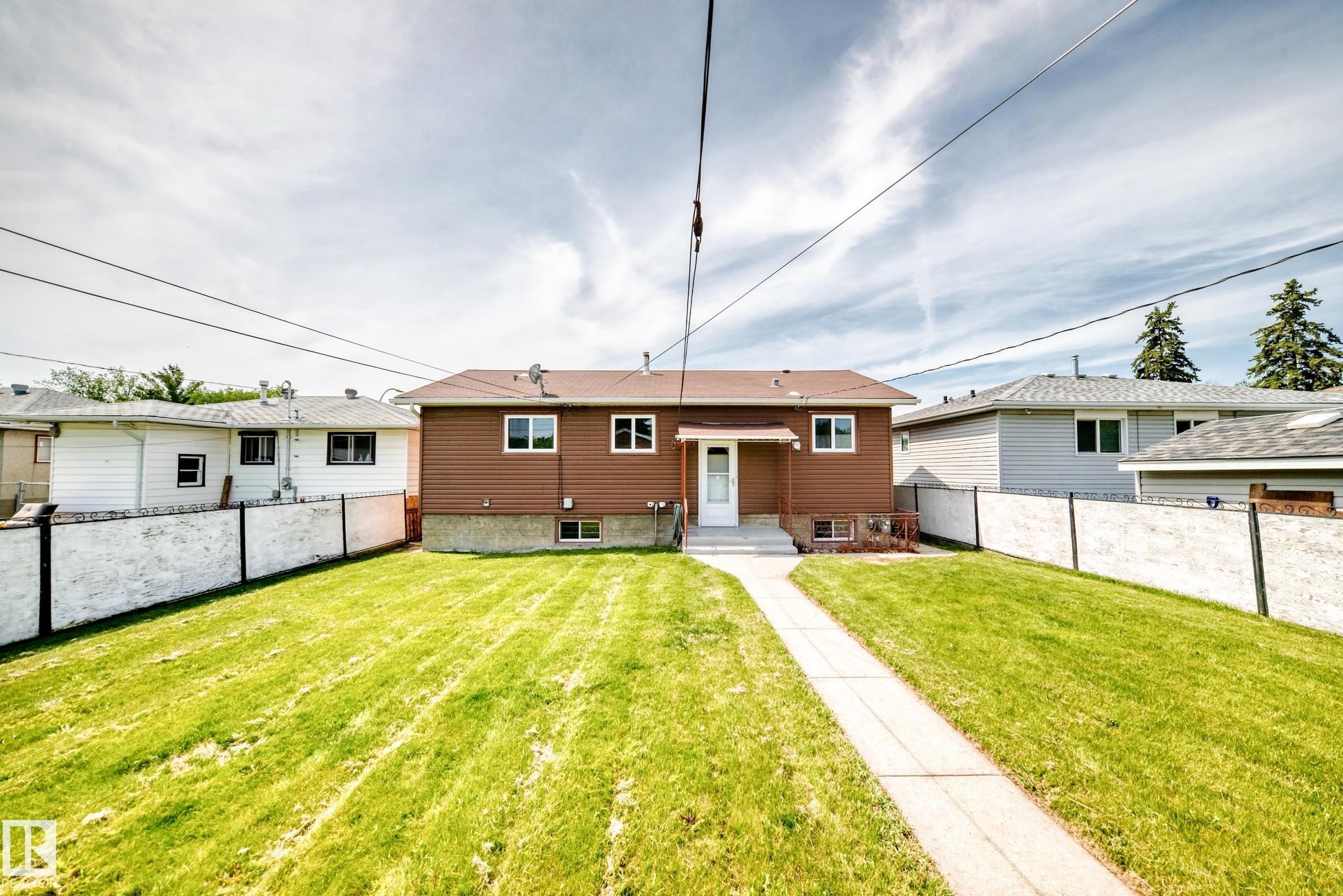 12819 107 Street Nw, Edmonton, AB - Outdoor