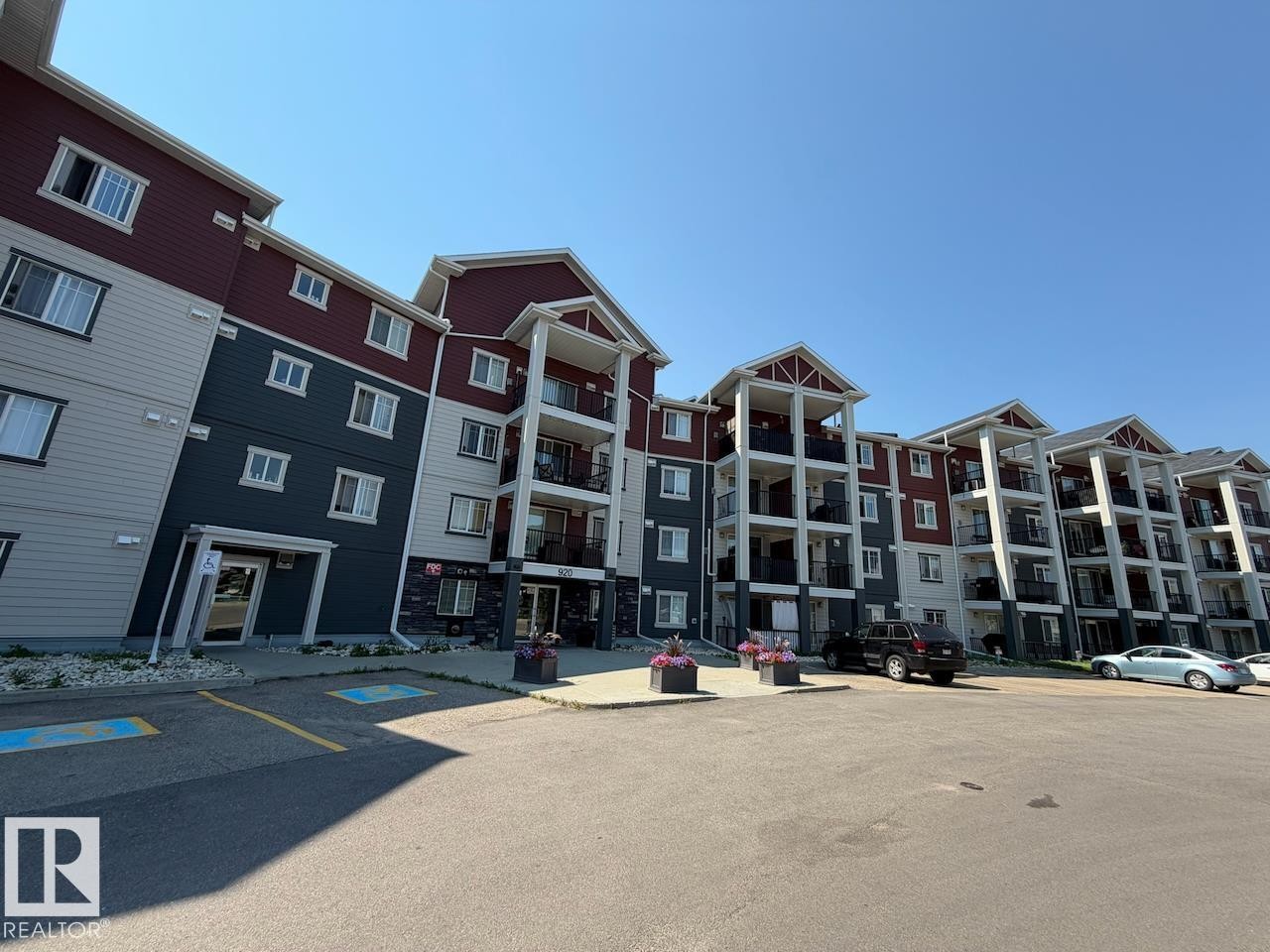 #104 920 156 St Nw, Edmonton, AB - Outdoor With Facade