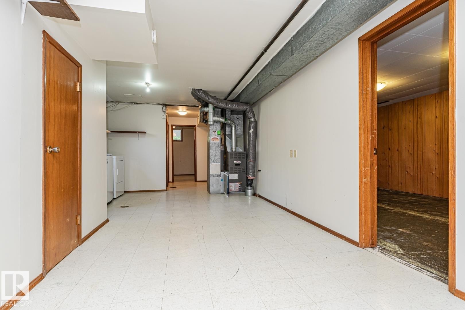 10726 70 Avenue Nw, Edmonton, AB - Indoor Photo Showing Other Room