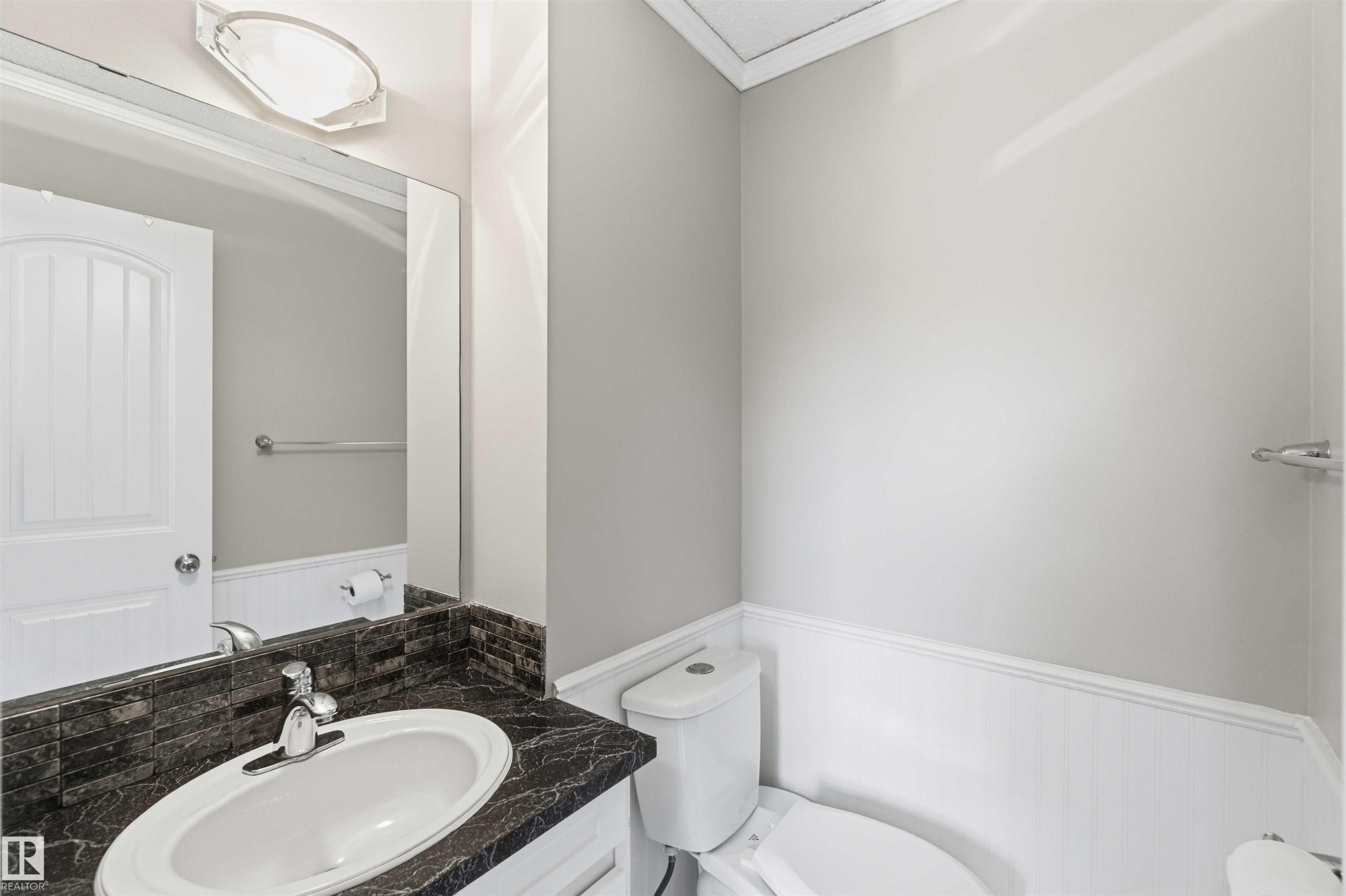 7963 178 Street Nw, Edmonton, AB - Indoor Photo Showing Bathroom