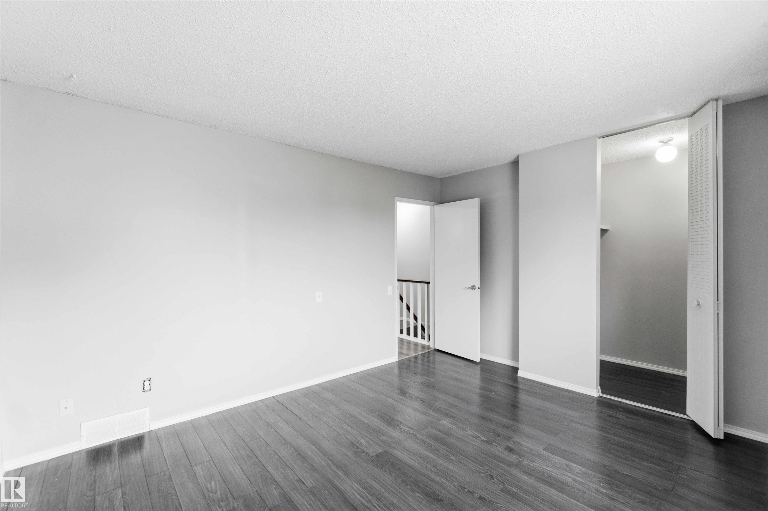 7963 178 Street Nw, Edmonton, AB - Indoor Photo Showing Other Room