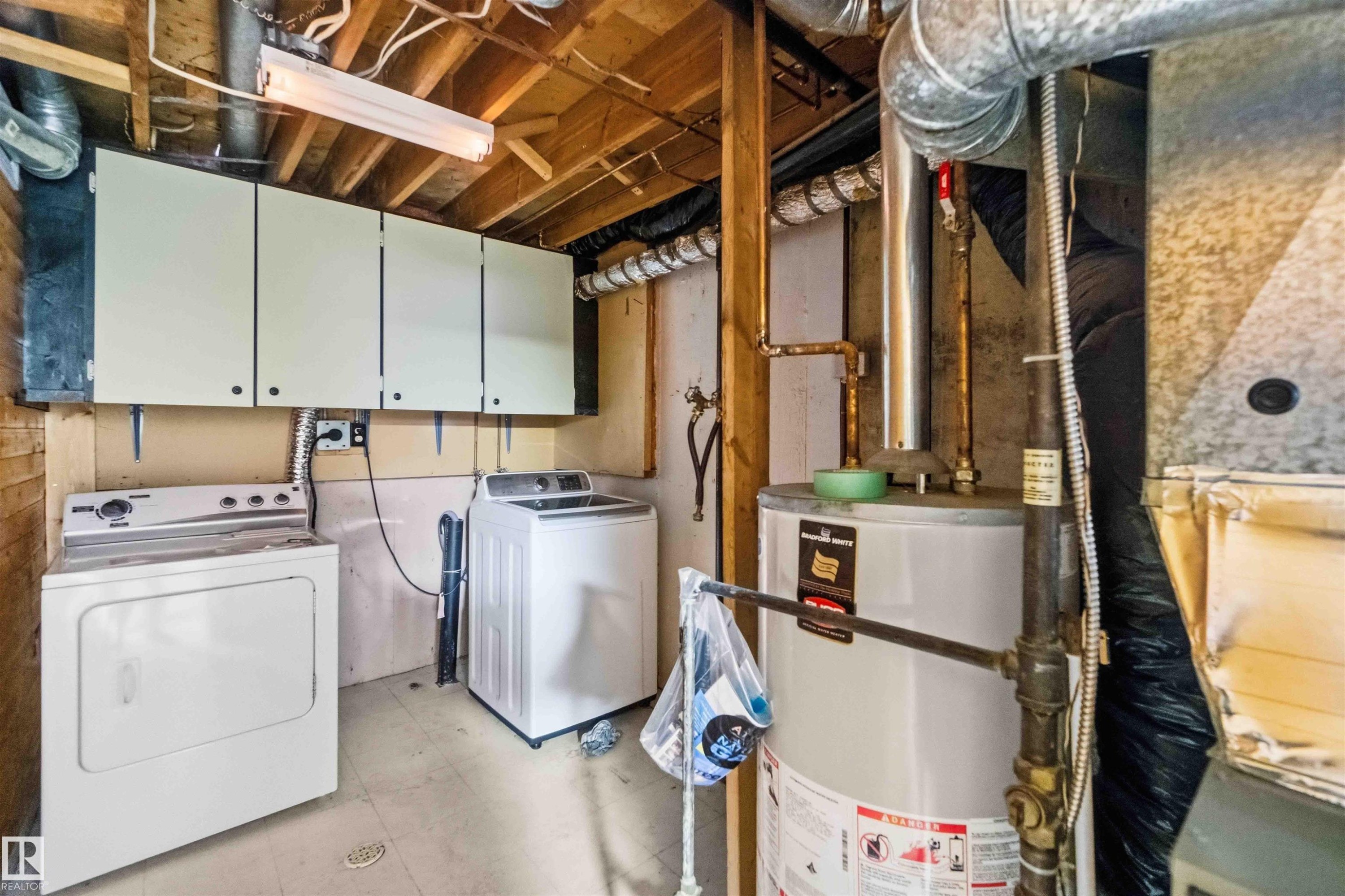 7963 178 Street Nw, Edmonton, AB - Indoor Photo Showing Laundry Room