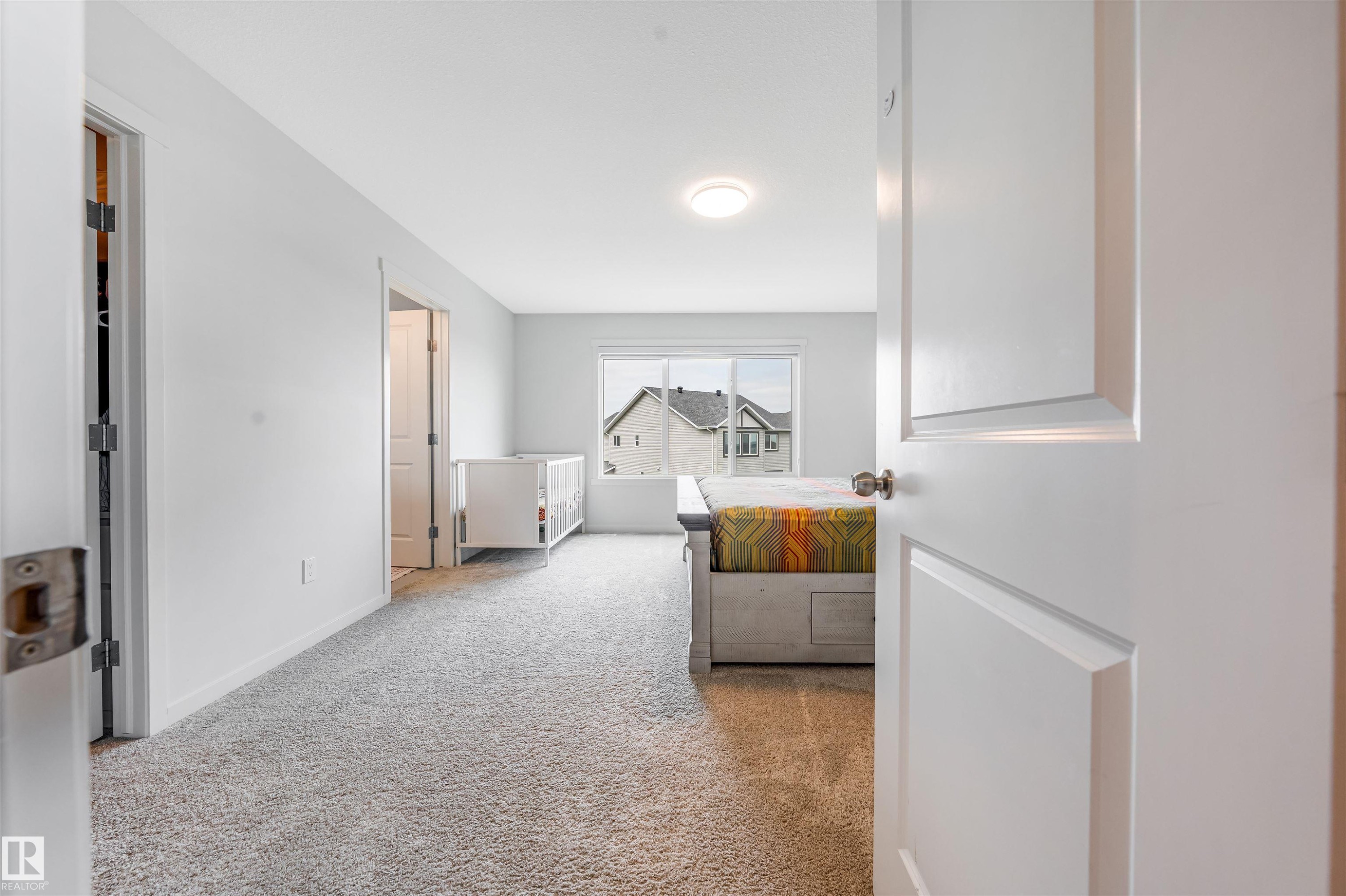 17072 45 Street Nw, Edmonton, AB - Indoor
