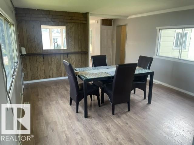 450 Evergreen Park Northwest, Edmonton, AB - Indoor Photo Showing Dining Room
