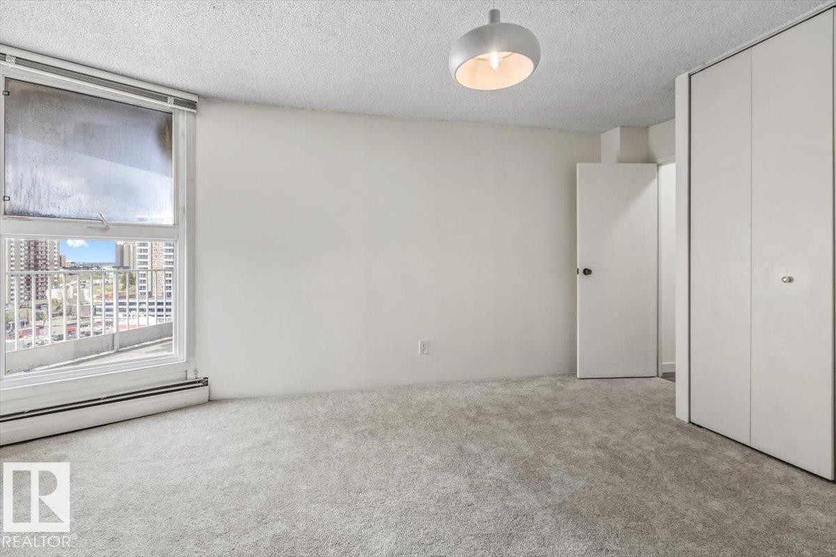#1004 10045 117 St Nw, Edmonton, AB - Indoor Photo Showing Other Room