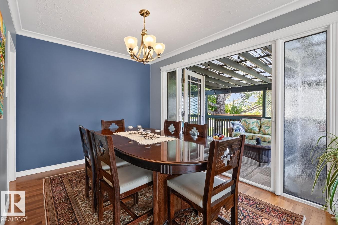 7607 75 Avenue Nw, Edmonton, AB - Indoor Photo Showing Dining Room