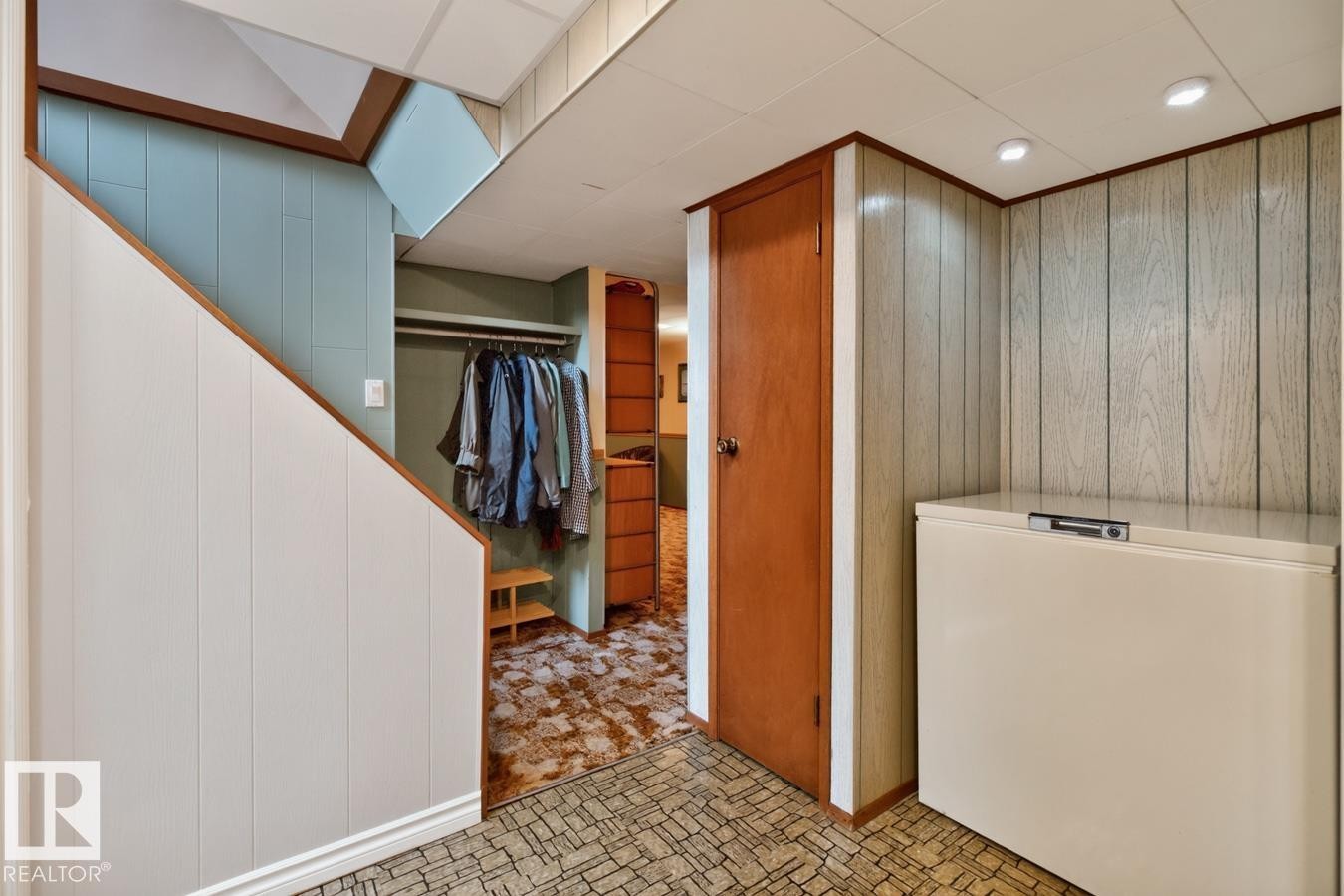 7607 75 Avenue Nw, Edmonton, AB - Indoor Photo Showing Other Room