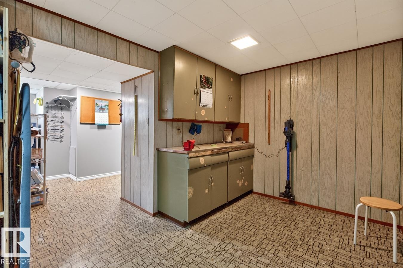 7607 75 Avenue Nw, Edmonton, AB - Indoor Photo Showing Other Room