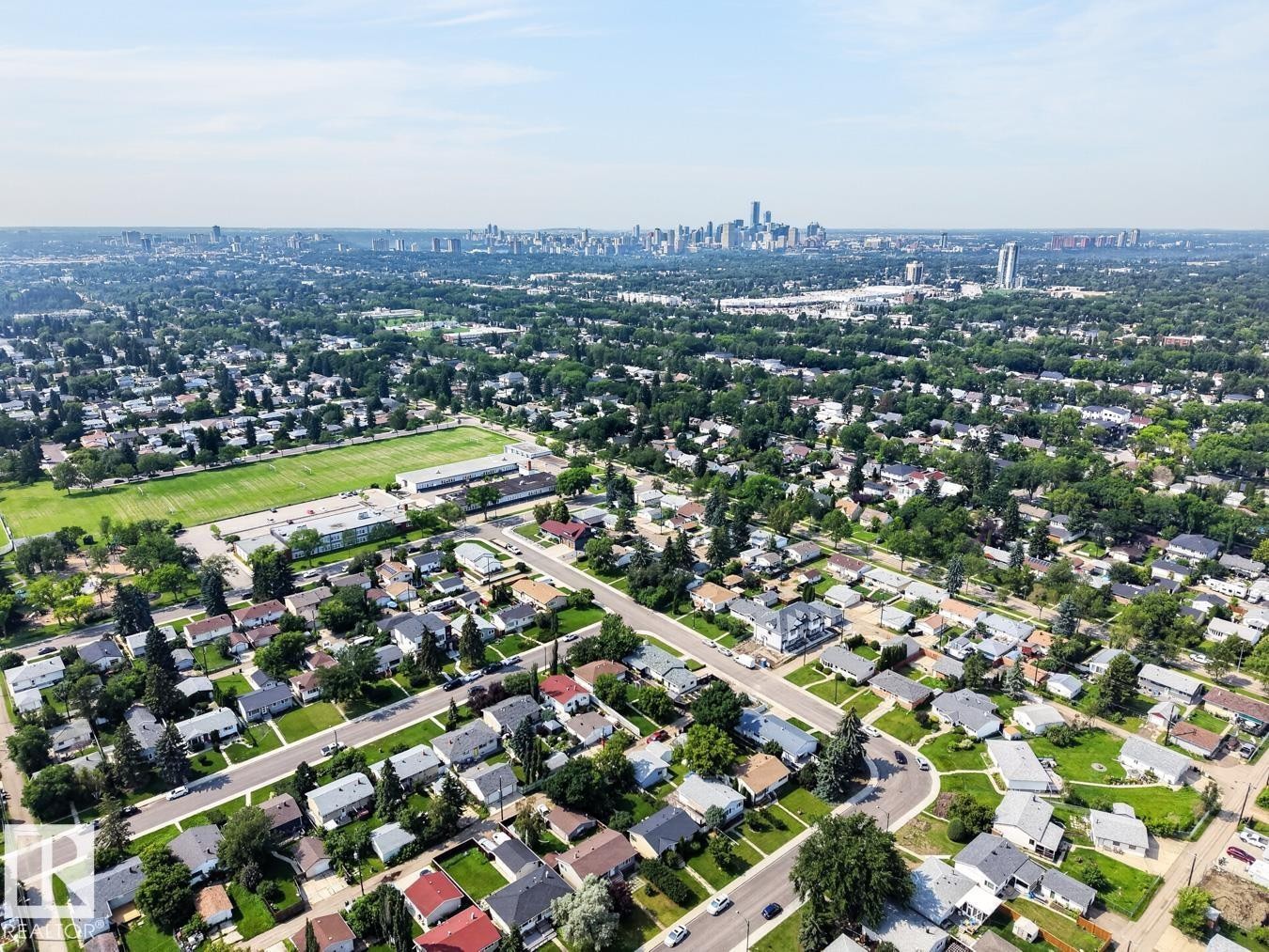 7607 75 Avenue Nw, Edmonton, AB - Outdoor With View