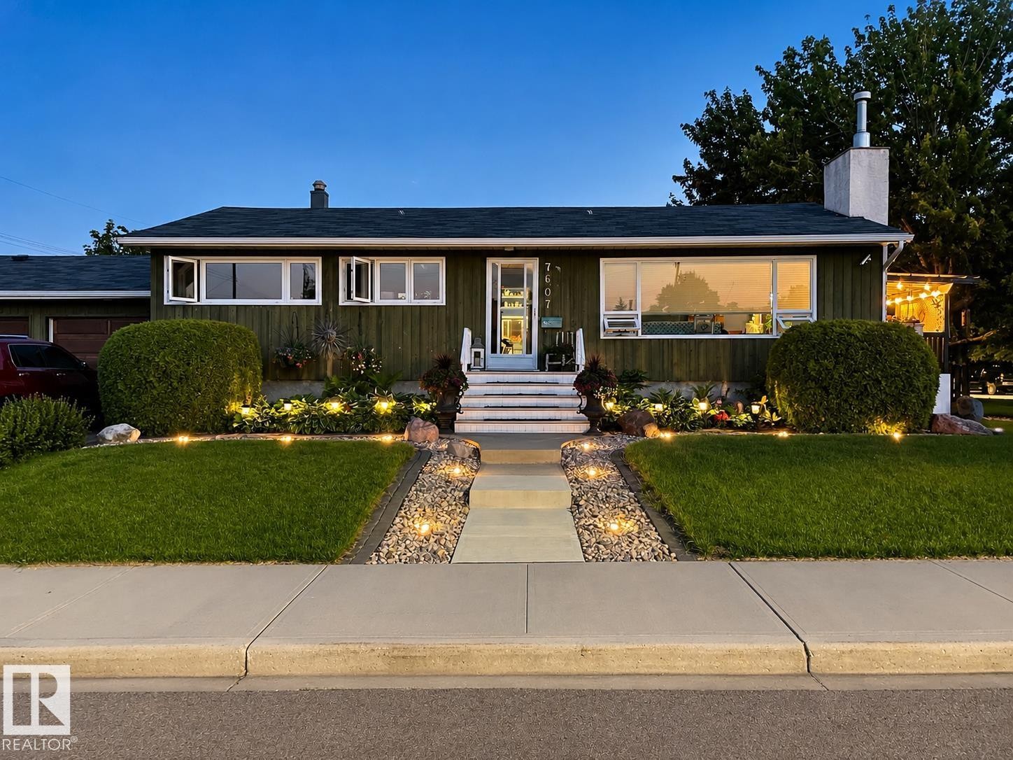 7607 75 Avenue Nw, Edmonton, AB - Outdoor With Deck Patio Veranda