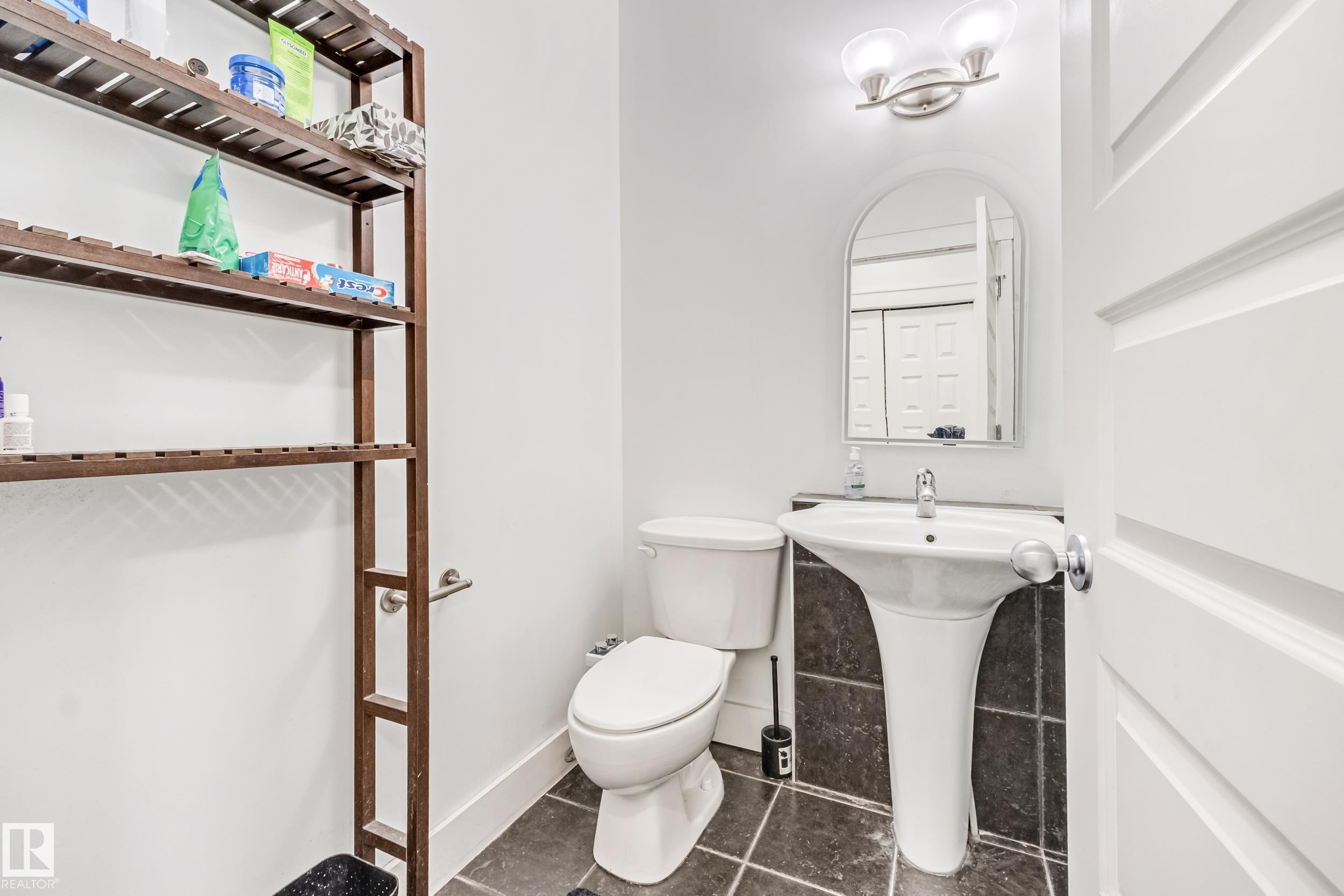 1508 68 Street Sw, Edmonton, AB - Indoor Photo Showing Bathroom