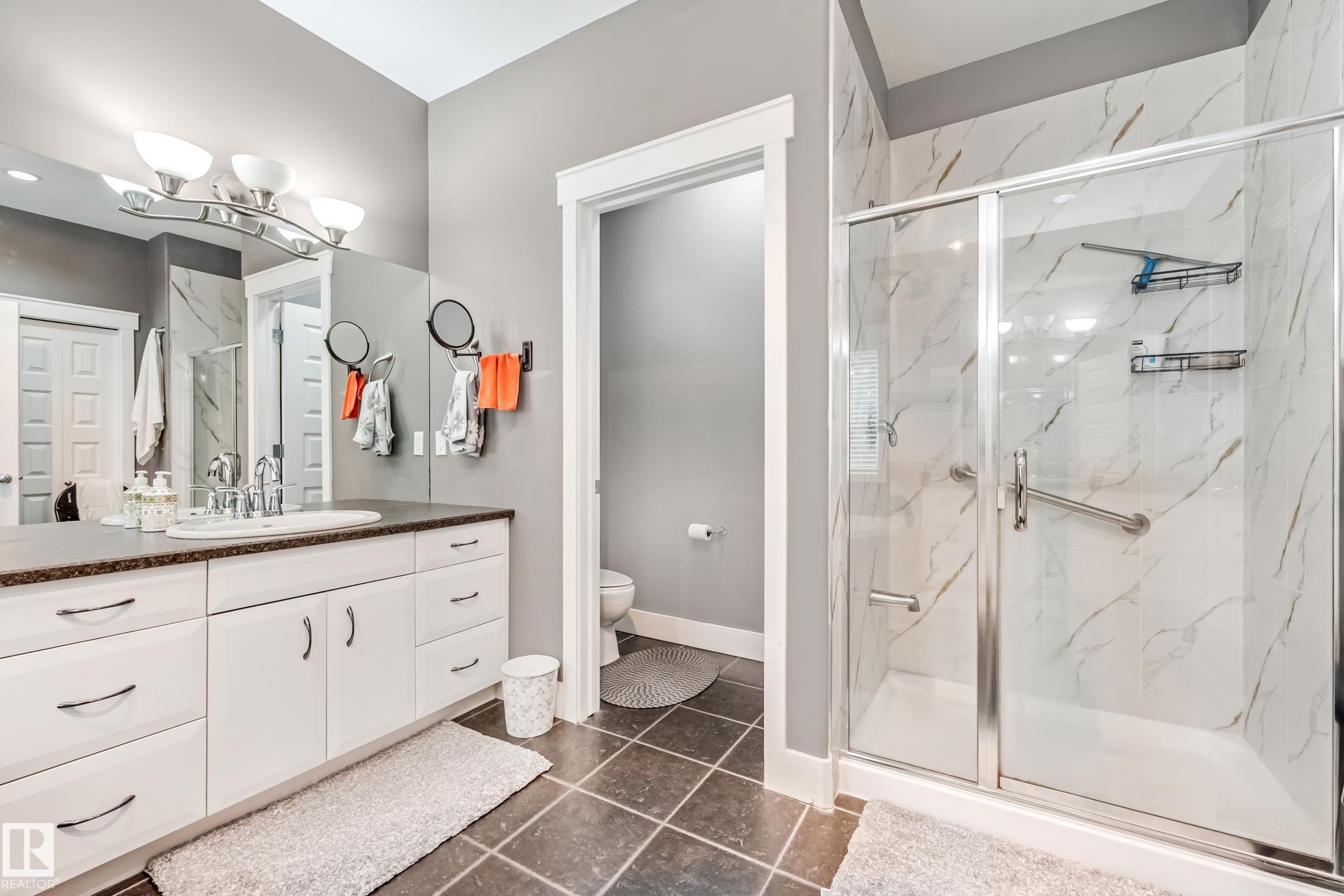 1508 68 Street Sw, Edmonton, AB - Indoor Photo Showing Bathroom
