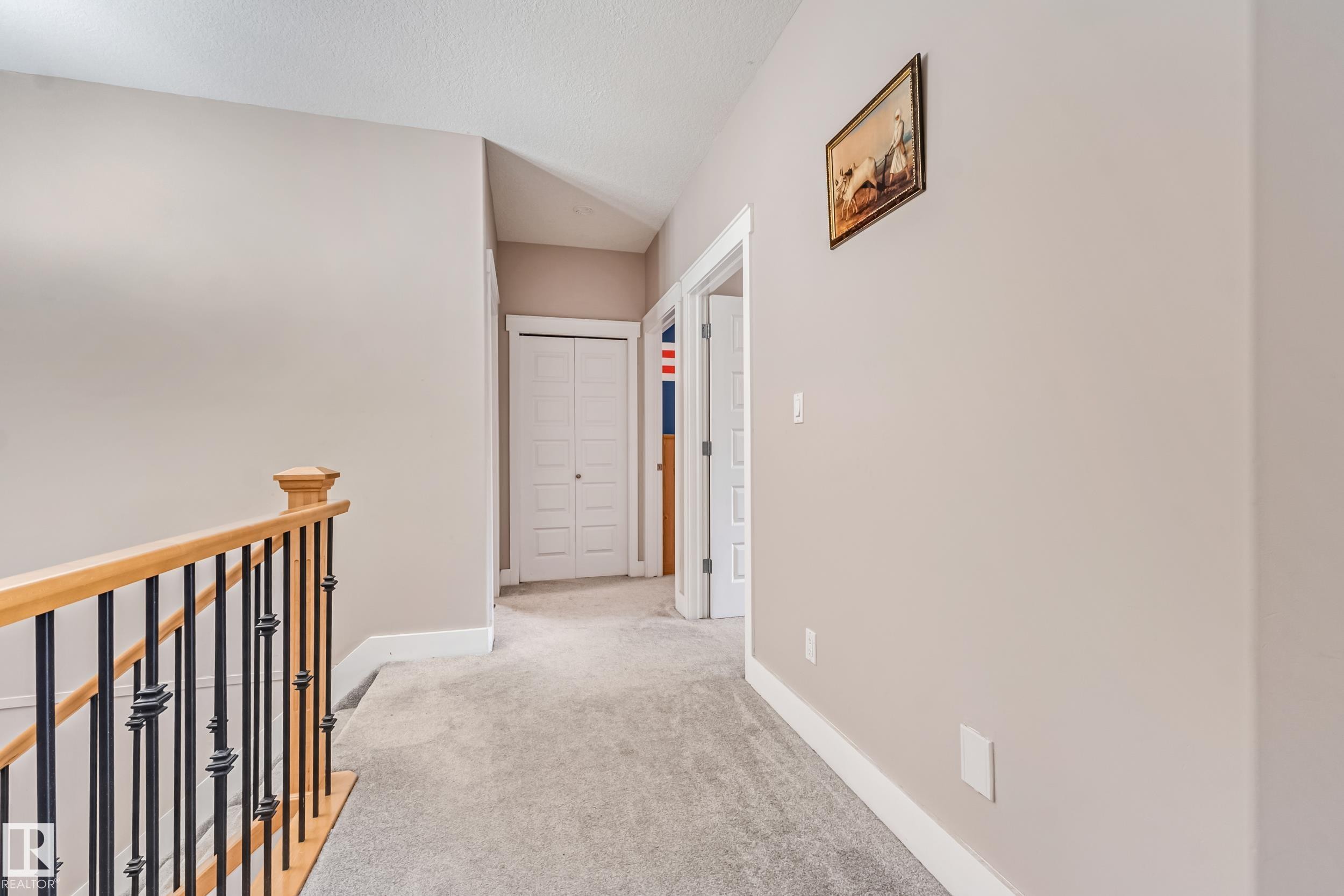 1508 68 Street Sw, Edmonton, AB - Indoor Photo Showing Other Room