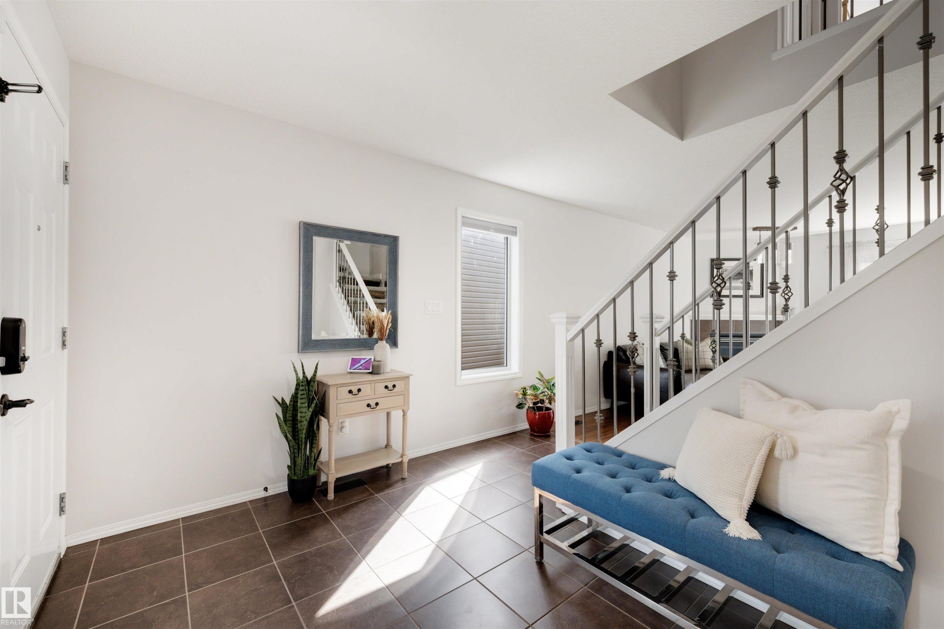 728 173 Street Sw, Edmonton, AB - Indoor