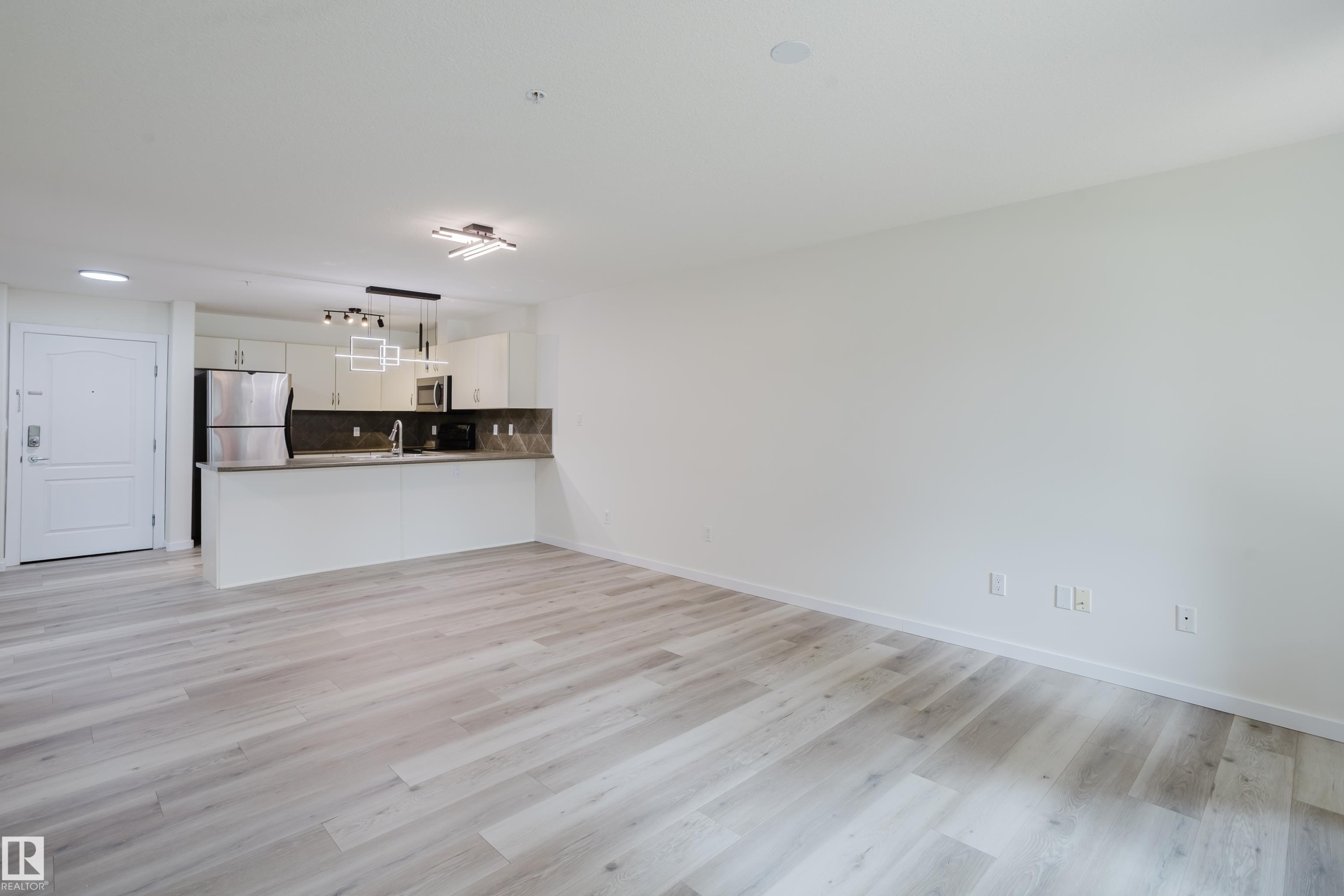 #108 278 Suder Greens Dr Nw, Edmonton, AB - Indoor