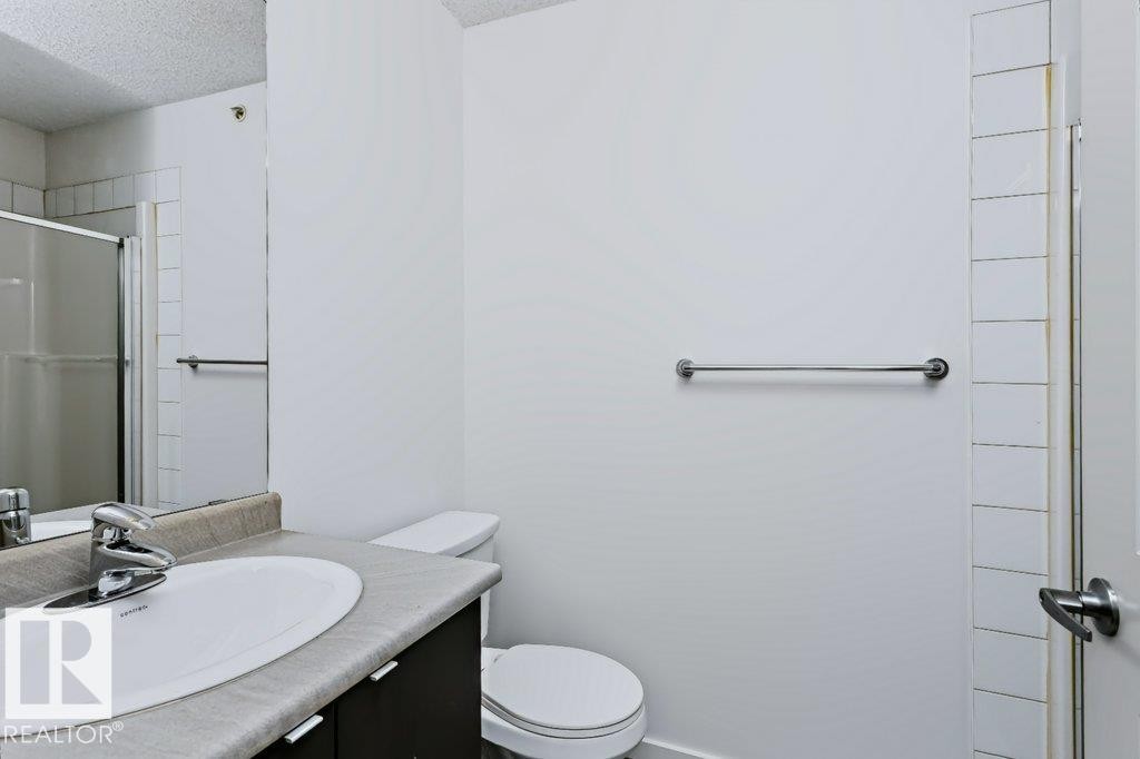 #415 508 Albany Way Nw, Edmonton, AB - Indoor Photo Showing Bathroom