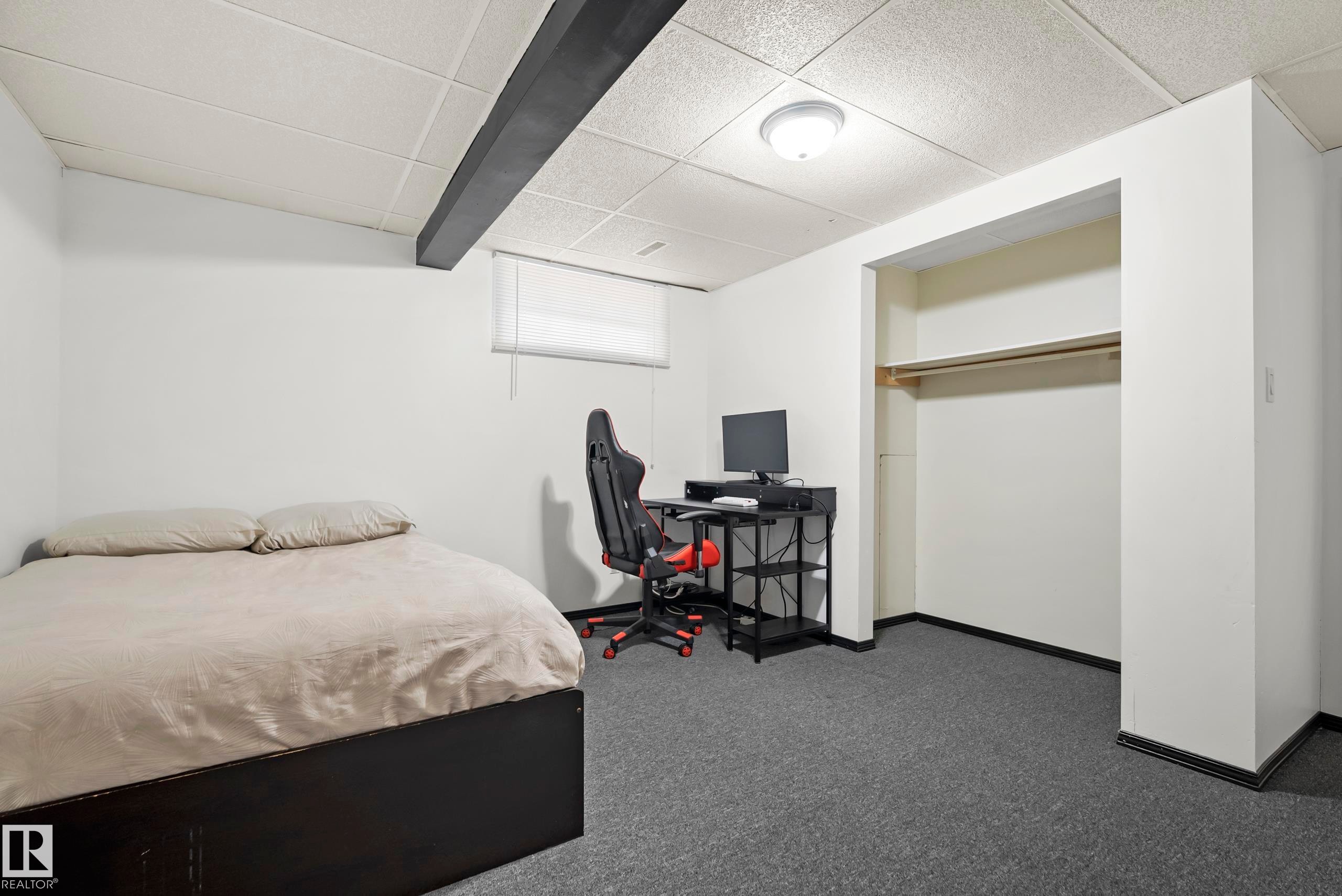 17312 105 Street Nw, Edmonton, AB - Indoor Photo Showing Bedroom